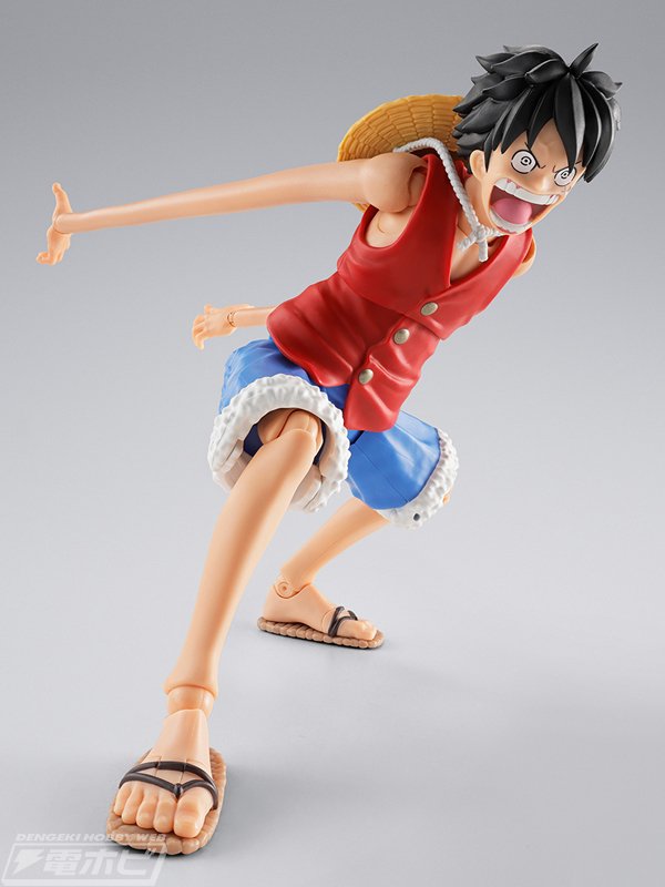 SHFiguarts 冒険の夜明けモンキー・D・ルフィ ＋エフェクトパーツ Amazon.co.jp: TAMASHII NATIONS S.H.フィギュアーツ ONE PIECE