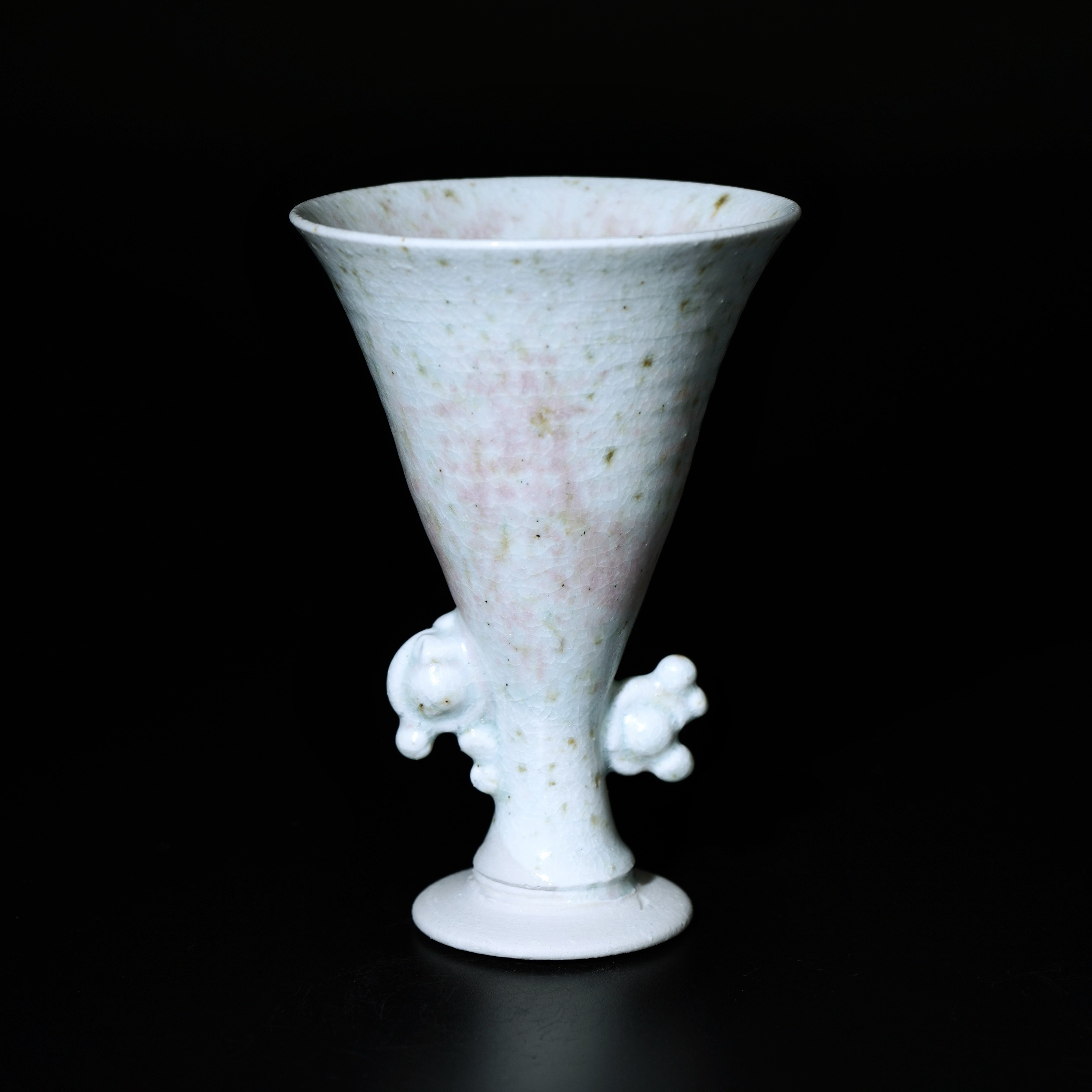 青磁の花器　魅力的なフォルム　一点物 青磁の花器 魅力的なフォルム 一点物 （色釉 glaze | 陶磁器専門