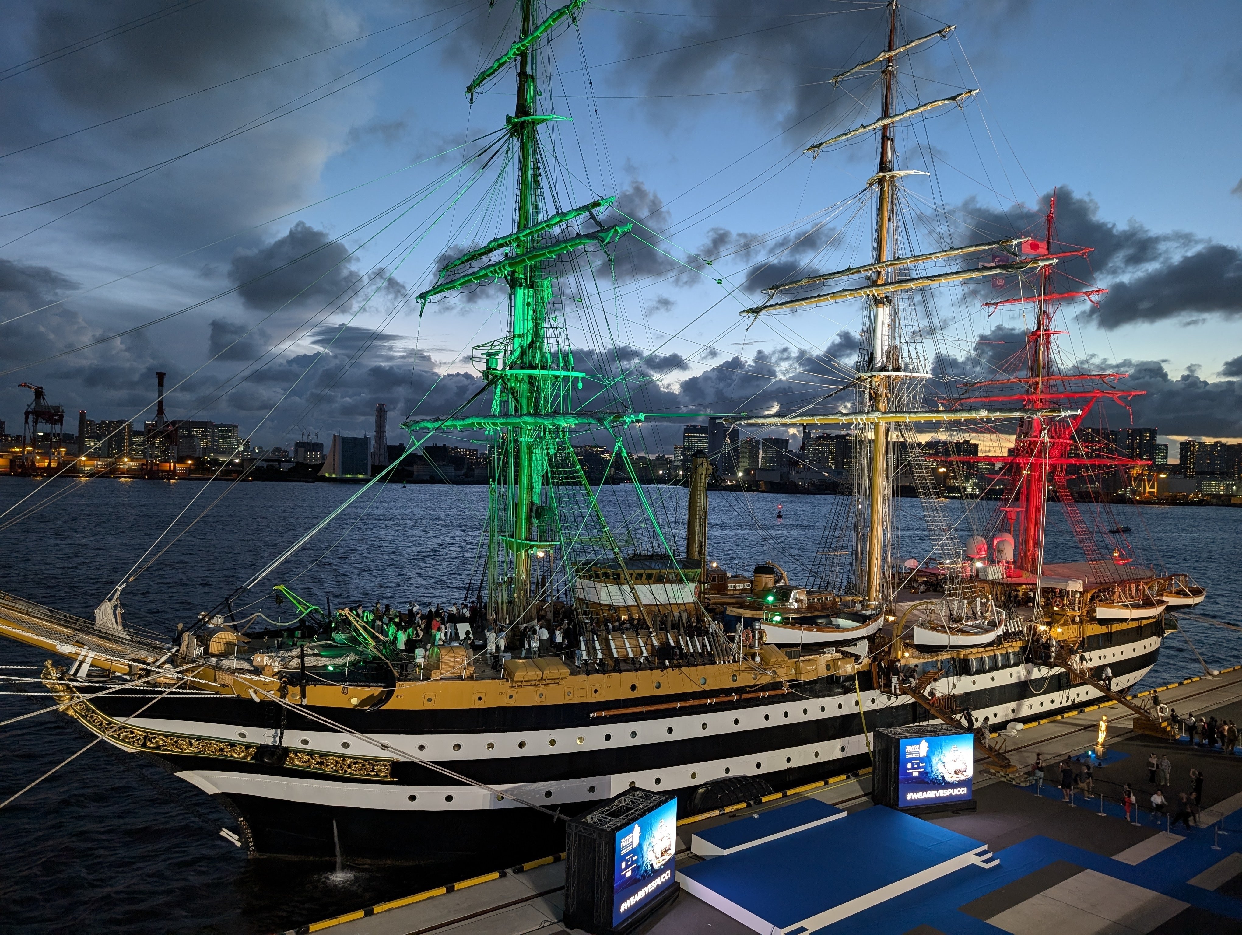 世界で最も美しい船、イタリアの帆船「アメリゴ・ヴェスプッチ号」を