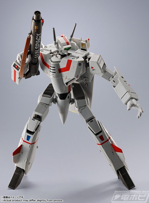 完全未開封 美品 DX超合金 VF-1J アーマードバルキリー超時空要塞マクロス マクロス』魂ストア限定仕様の「DX超合金 VF-1J バルキリー
