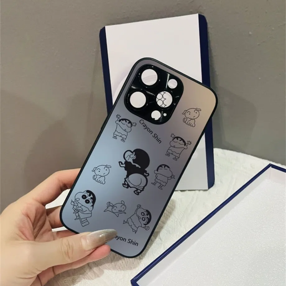 大人気のキャラクター柄がかわいい！面白く見えるスマホケースで 