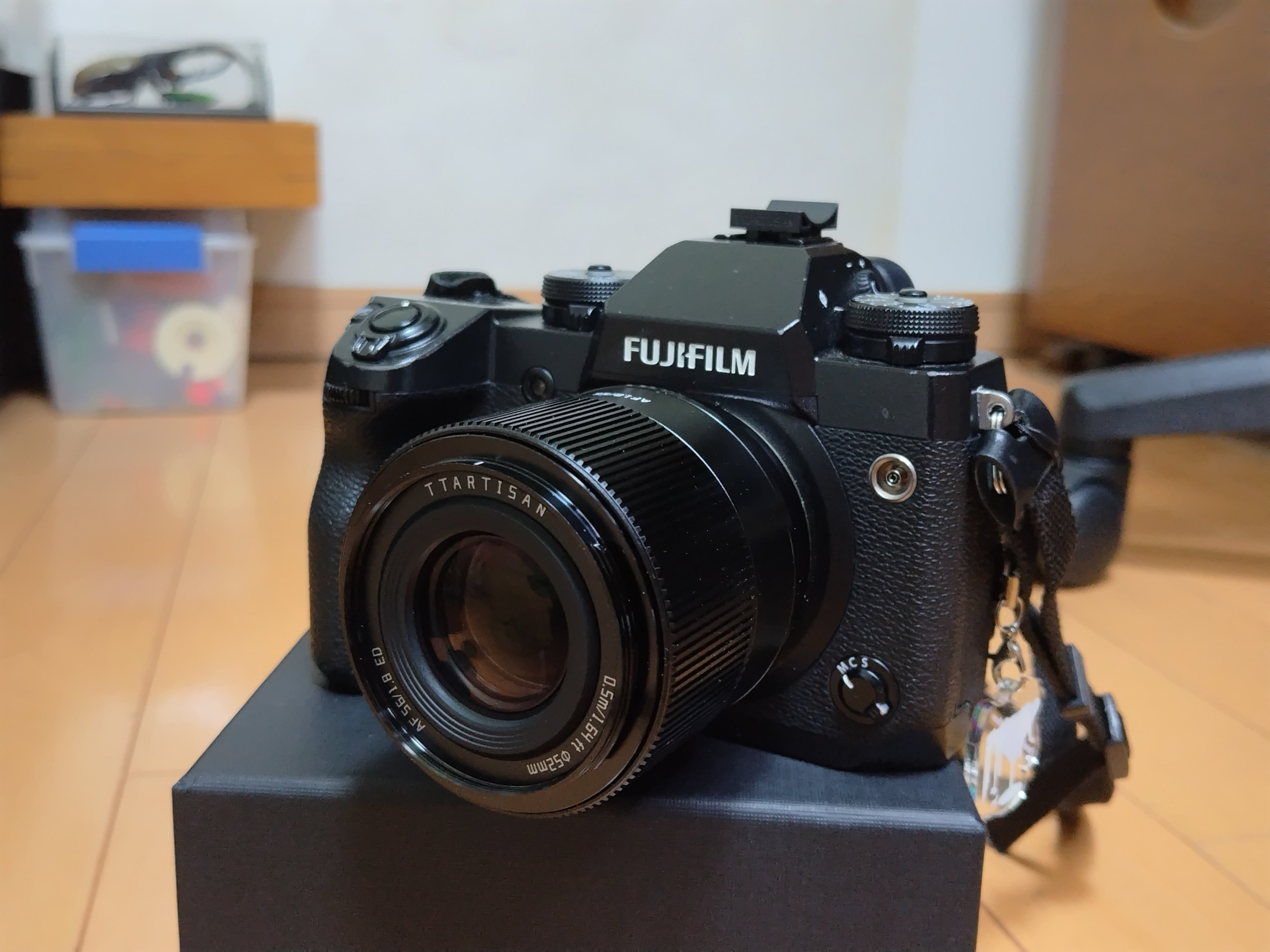 レビュー・作例 1】銘匠光学 TTArtisan AF 56mm f1.8 ED APS-C｜宵ノ入