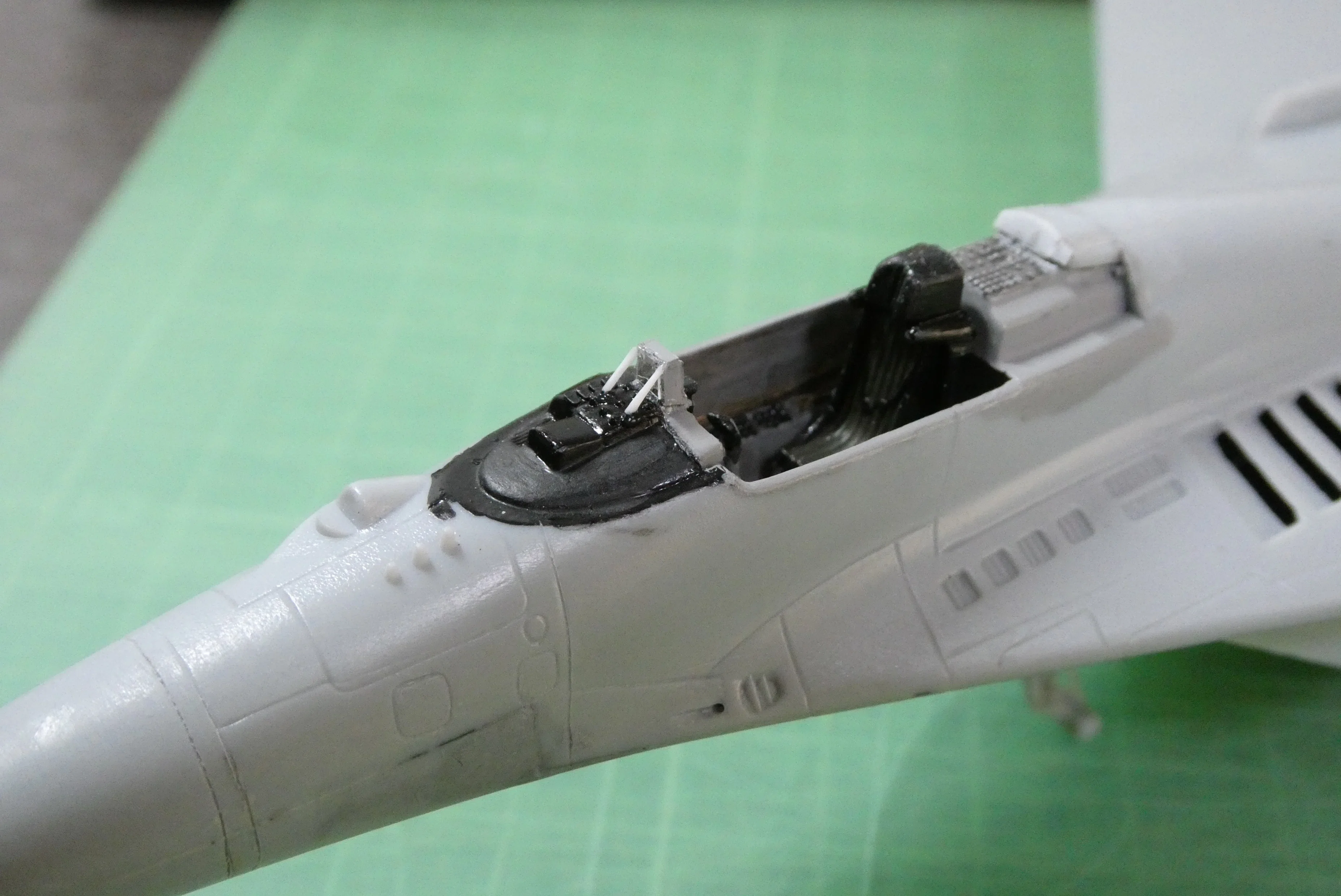 MiG-29を作った話 前編【タミヤ1/72 MIG-29】｜ヘッツァん（元tak87