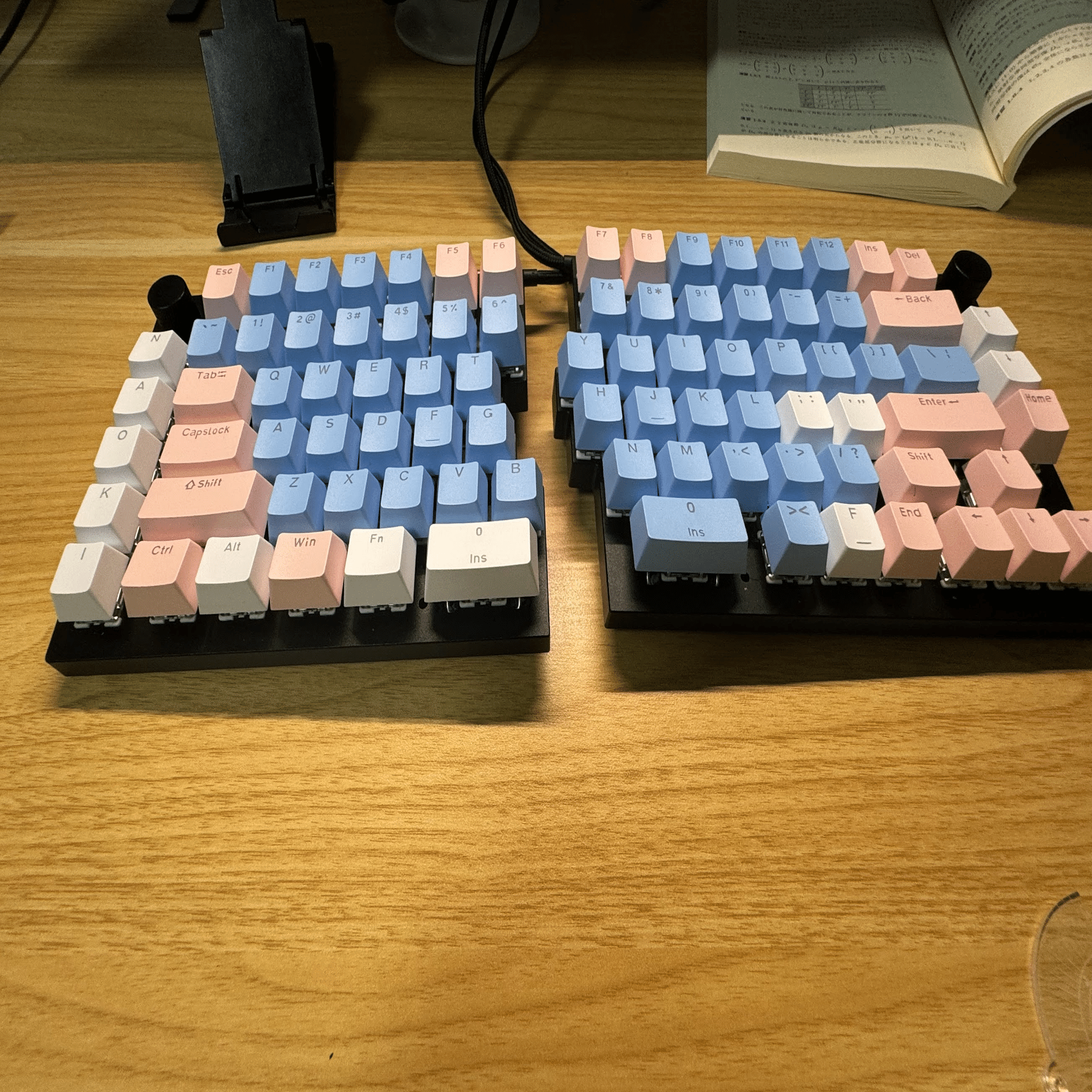 チョコモナカジャンボみたいなキーボードを作る。初めての自作