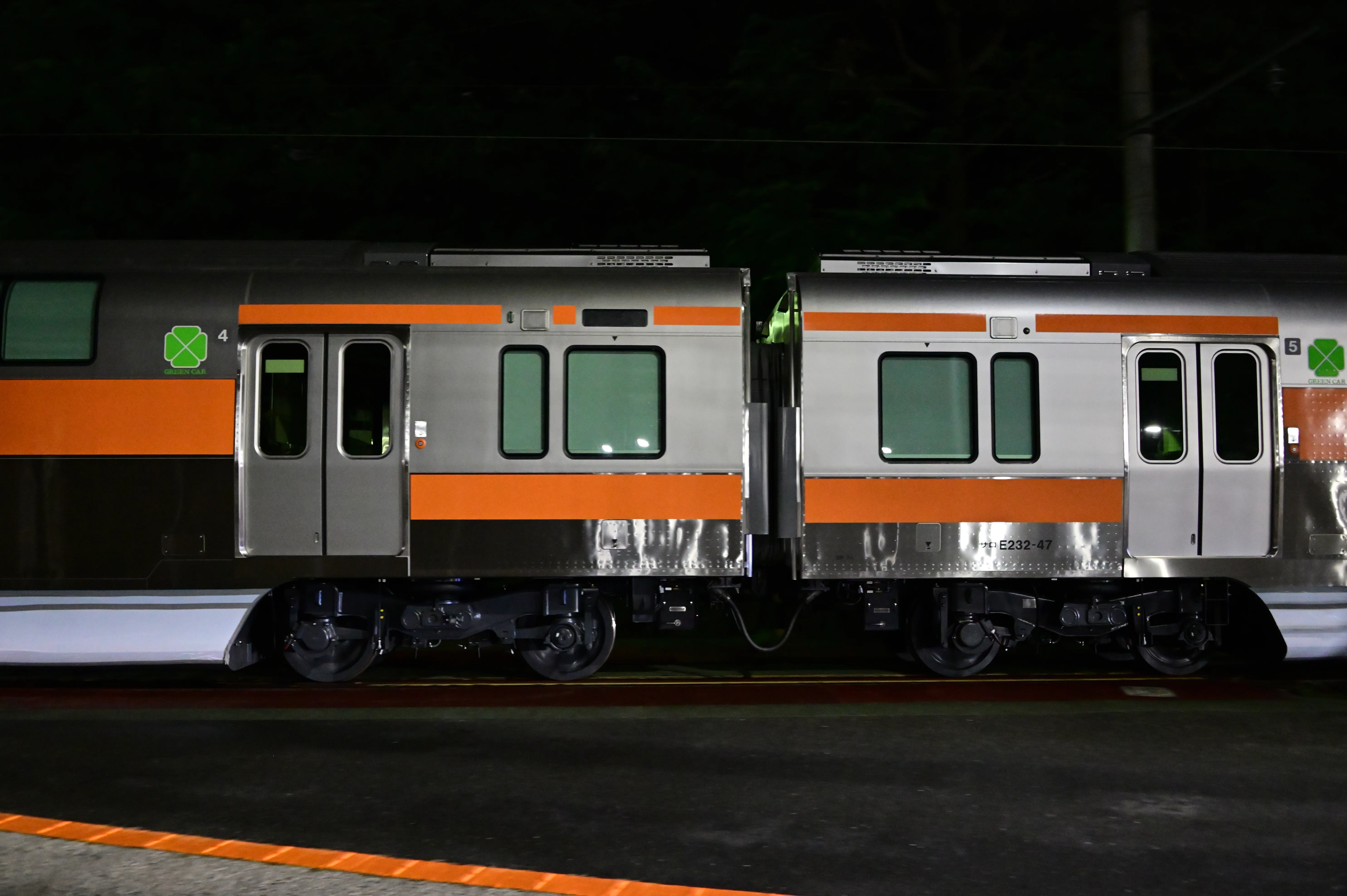 J‐TREC出場】【JR東日本】 E233系0番台グリーン車(サロE232-45〜48+