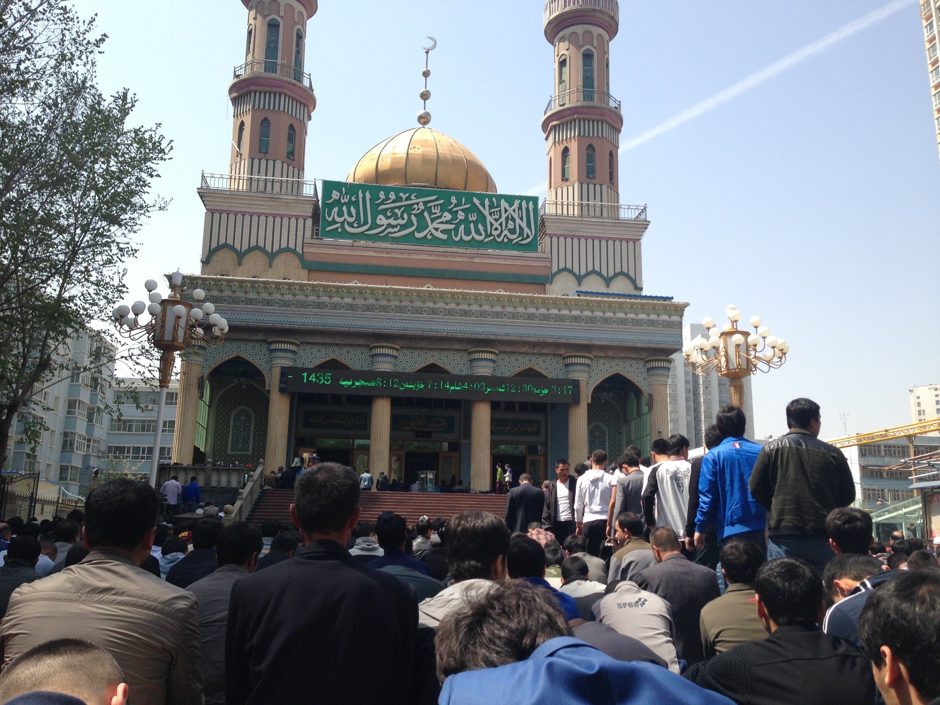 西谷格 「人狼か、ブラックジャックか」一九八四＋四〇 ウイグル潜入記