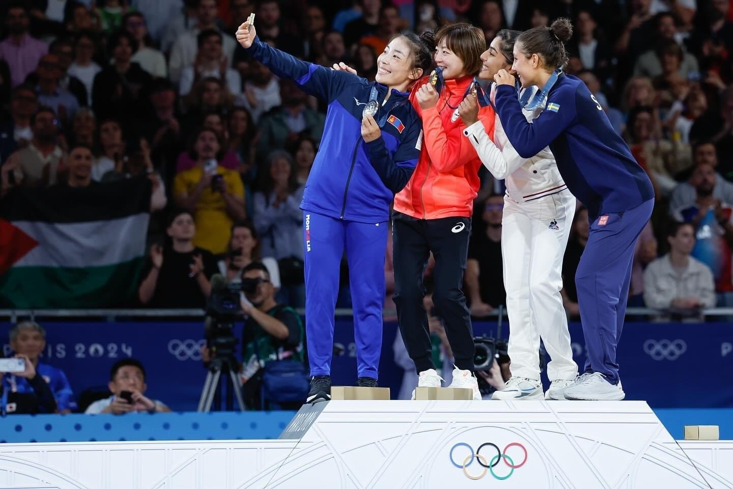 東京オリンピック　選手村で使用されたキーホルダー　4個セット 東京オリンピック 選手村で使用されたキーホルダー 4個セット 東京