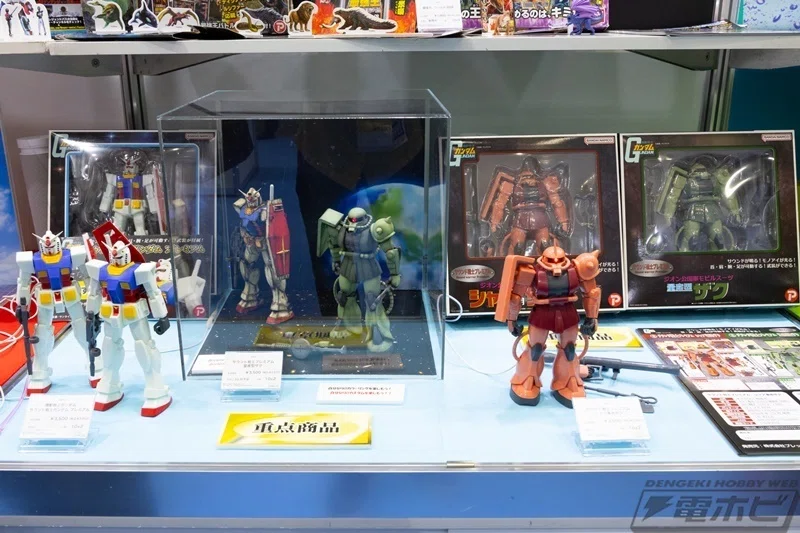 機動戦士ガンダム』劇中サウンドが鳴るガンダムやシャア専用ザクの可動