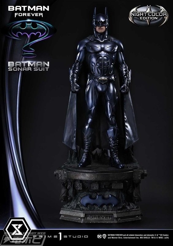 闇夜に映える「夜の色」の塗装が美しい『バットマン フォーエヴァー