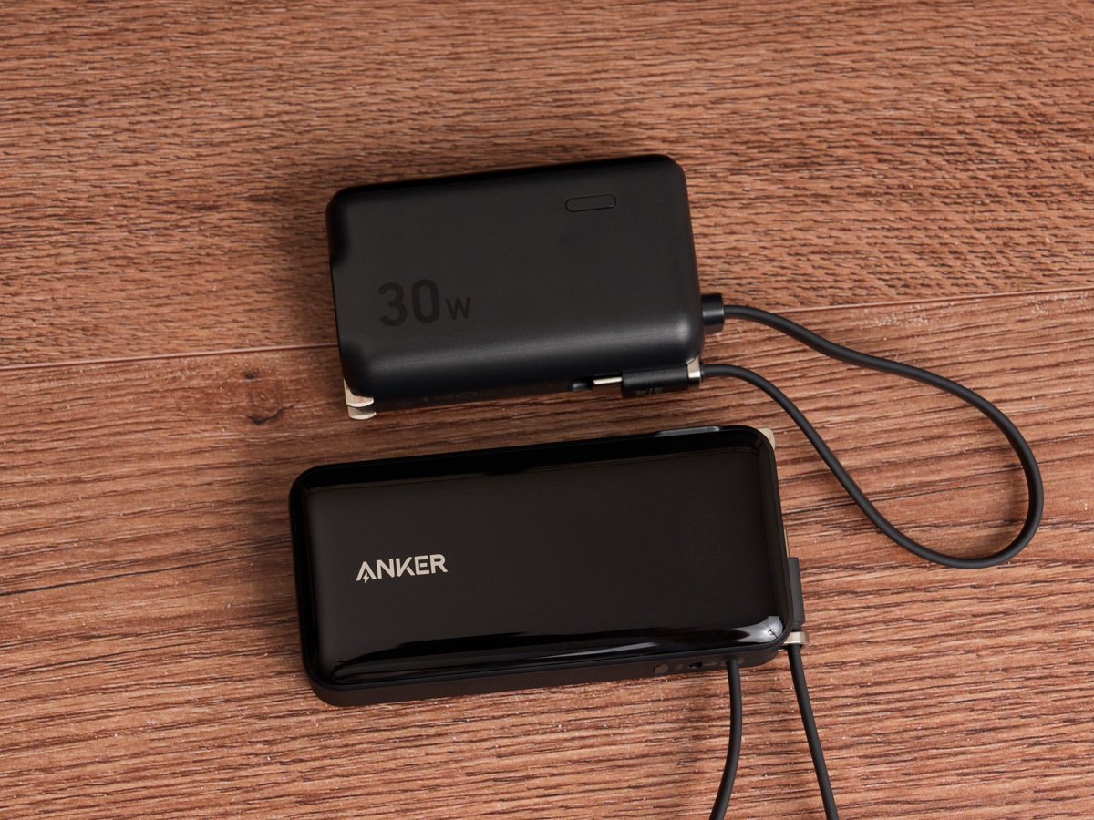 【未使用】モバイルバッテリー コンセント付 ケーブル付 10000mA PD3.0/QC3.0/ワイヤレス急速充電対応 コンセント付き3in1