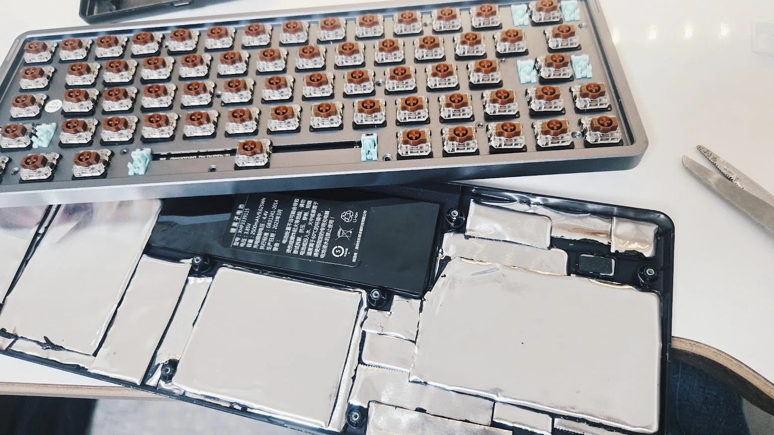 Nuphy Air60を静音化してみた！【キーボード沼】｜わちゃ