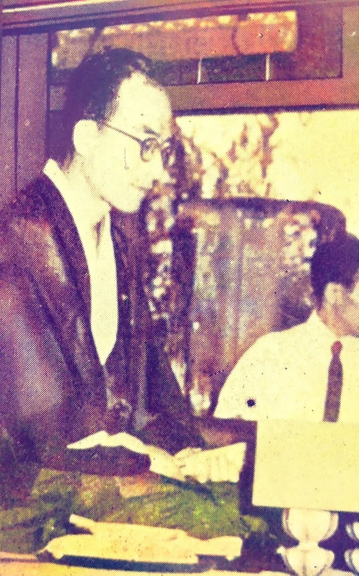 囲碁棋士　本因坊秀格　高川格　肉筆色紙　しみあり　流水 囲碁史記 第133回 昭和十年代の若手棋士｜烏天狗クーロン