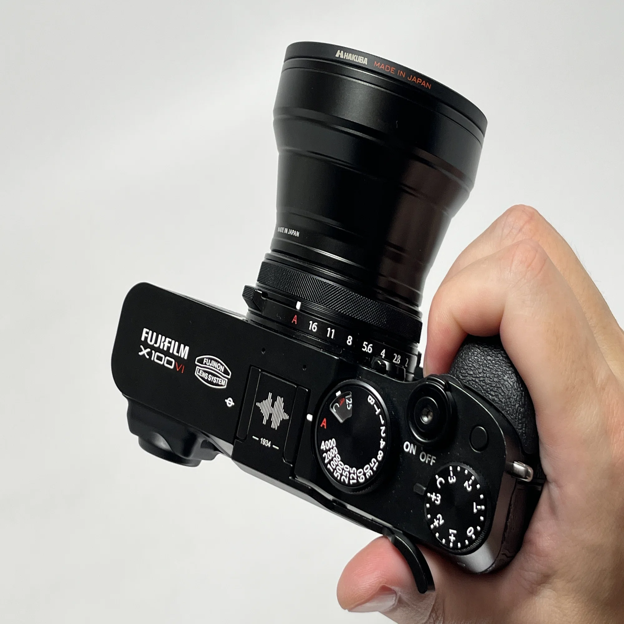 FUJIFILM X100VIにサムレストを付けてみた話｜KuroBox