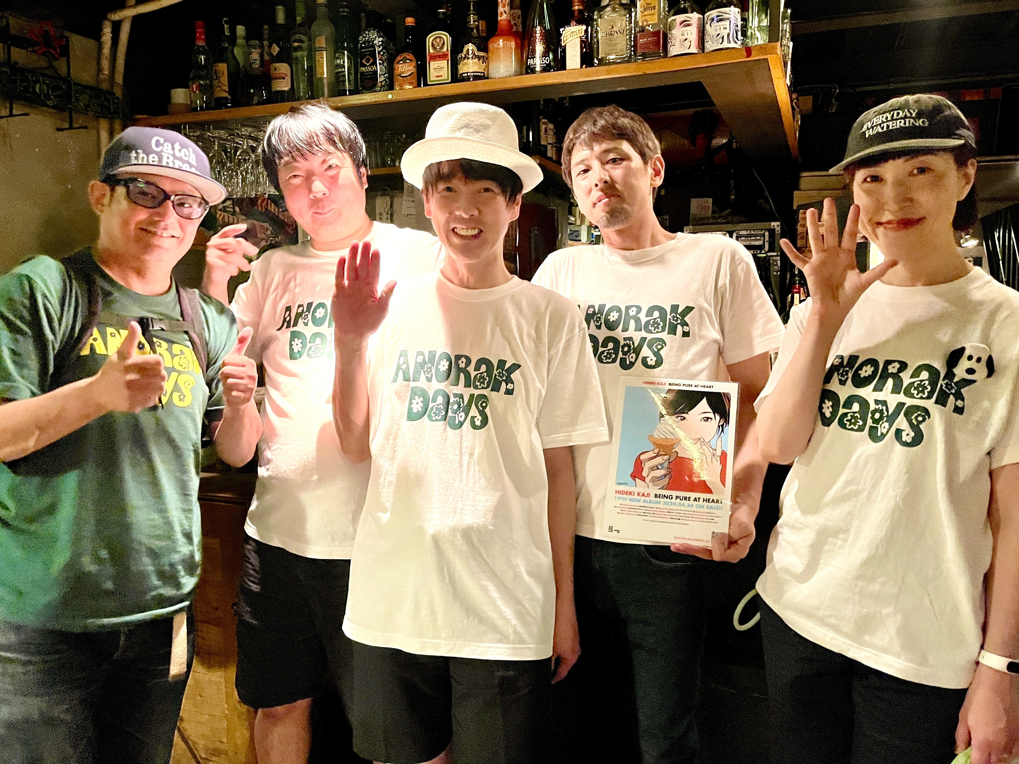 アノラックは死なない！ (Anoraks Can't Never Die!)｜カジヒデキ