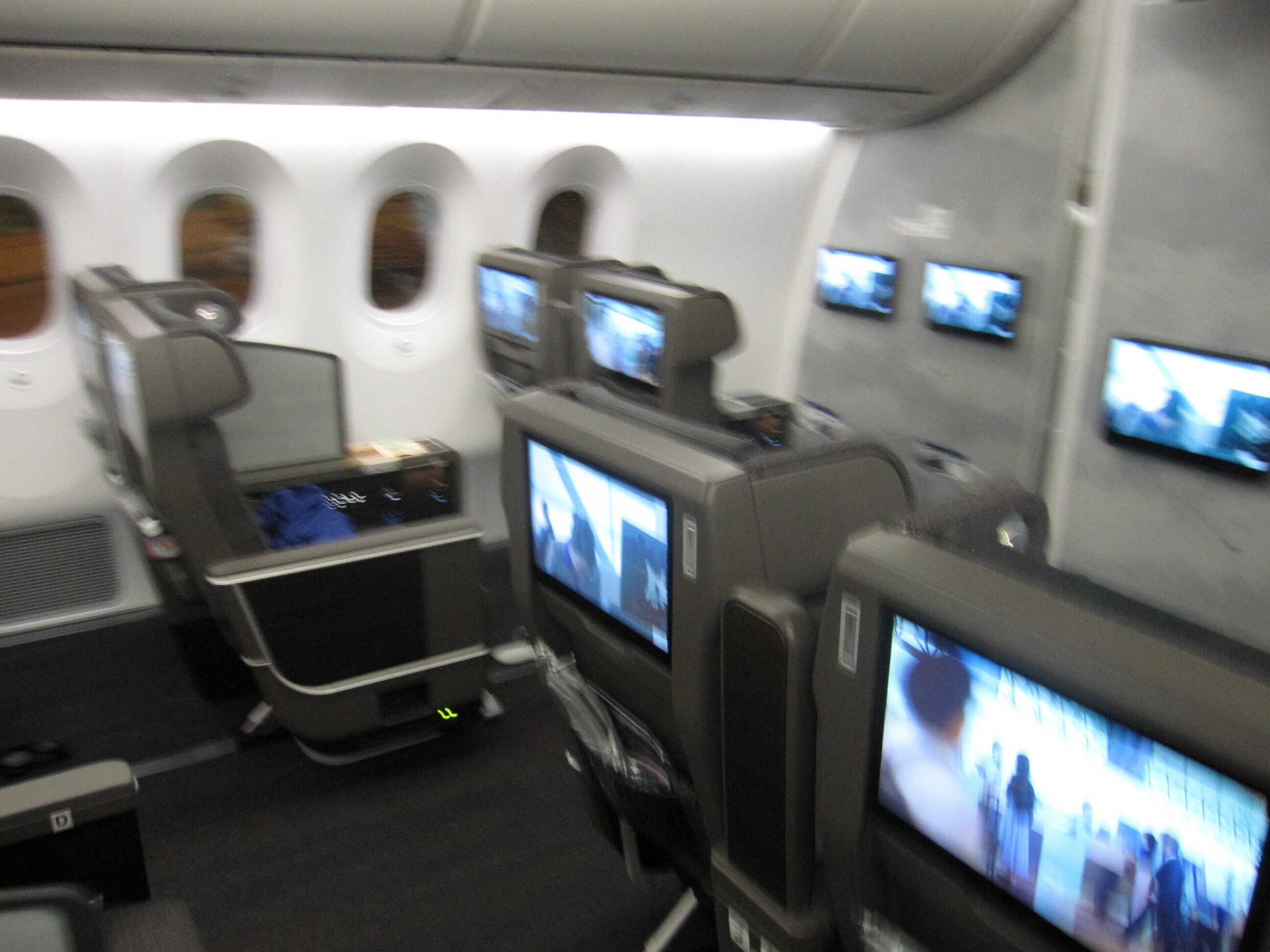 ANAのB787-10国内線仕様機が凄い|takewaniphoto ANAのB787-10国内線仕様機が凄い|takewaniphoto