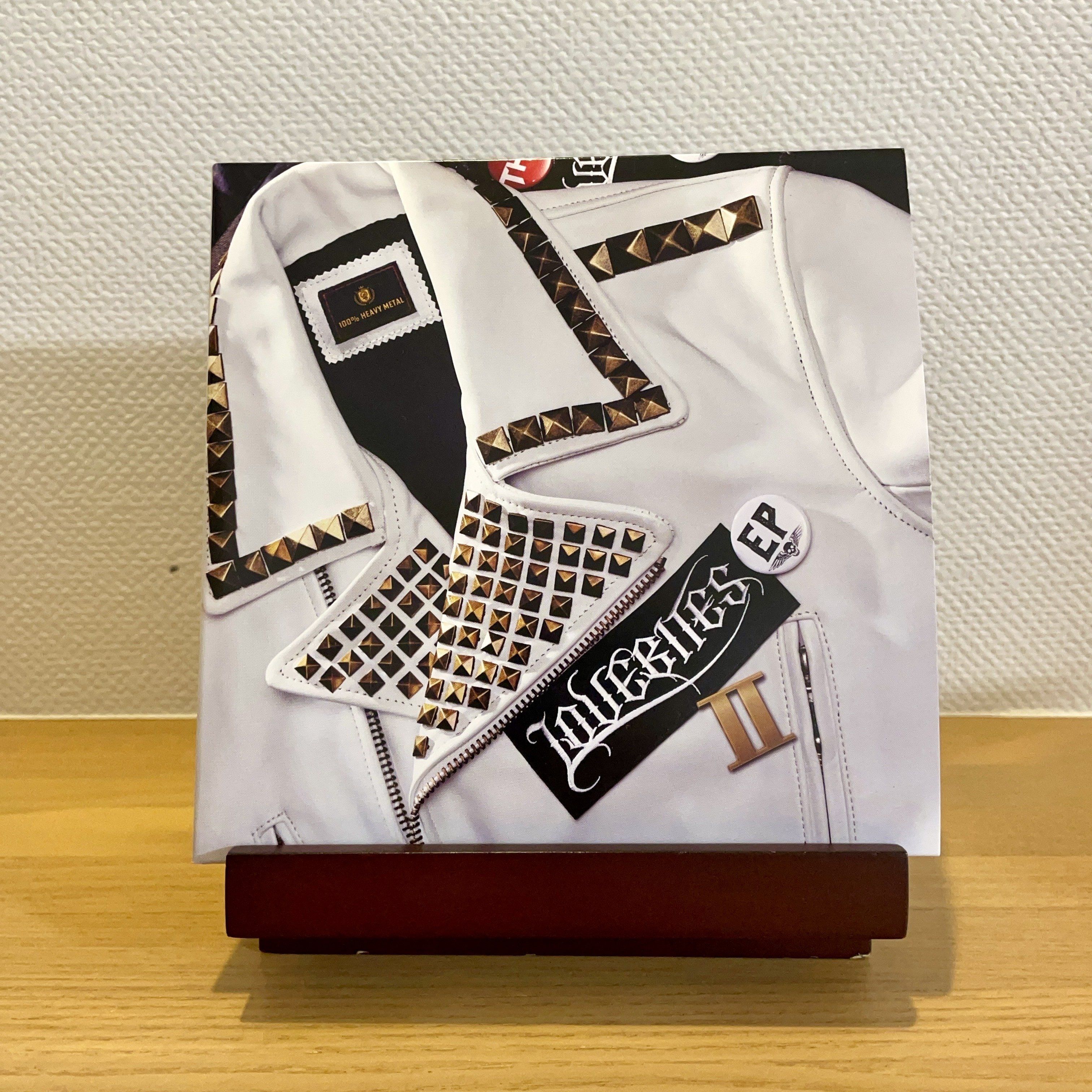 レビュー／LOVEBITESの魅力が凝縮されたEP「LOVEBITES EP II」｜たろ