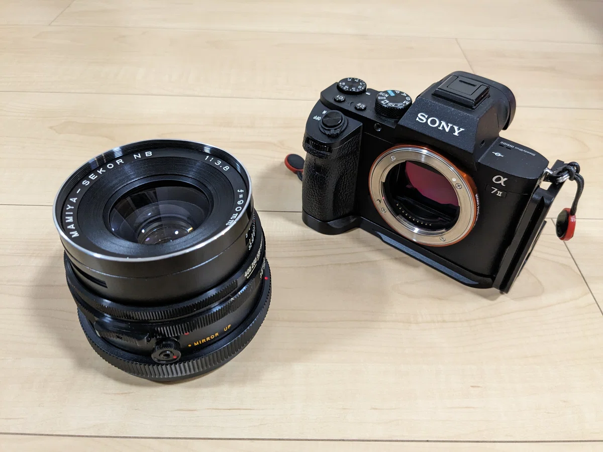 マミヤ 茶色く mamiya RB67 /レンズ2本、ブラケット他7点セット
