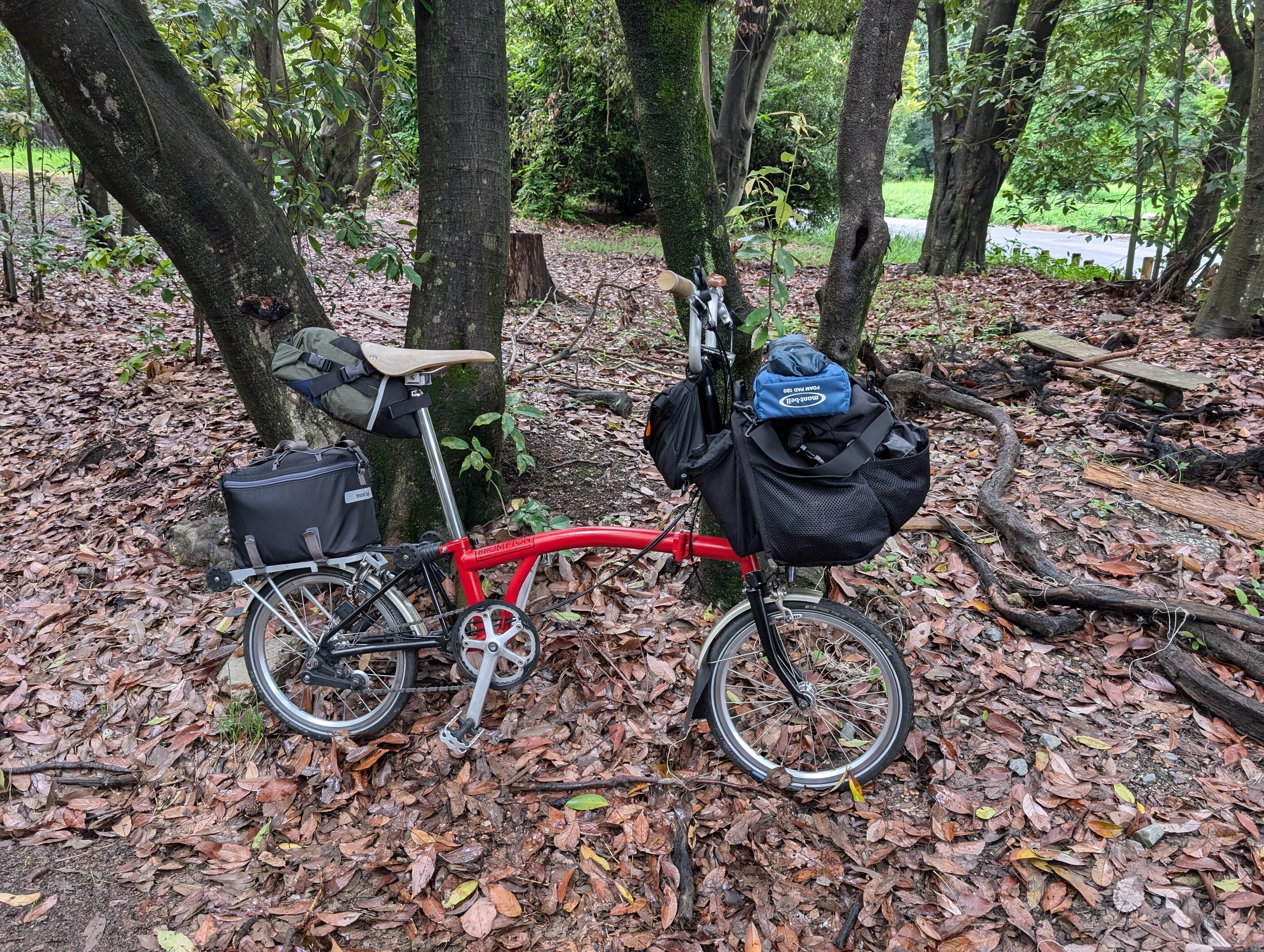 ブロンプトン　Tバッグ　ツーリング Brompton専用の大型フロントバッグ「T-BAG」 | ColdSleep