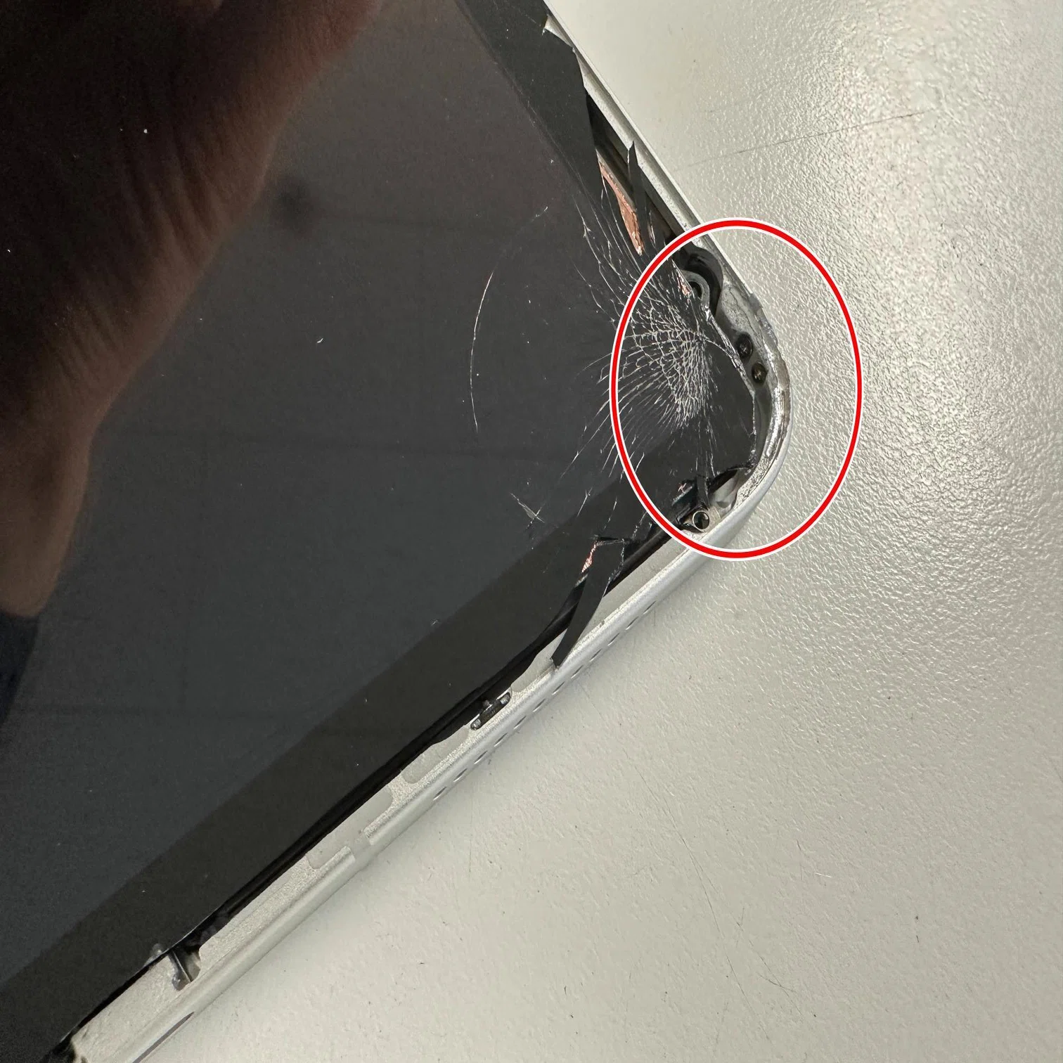 iPad 第10世代のガラス修理を10780円で対応中！画面割れや誤作動でお 