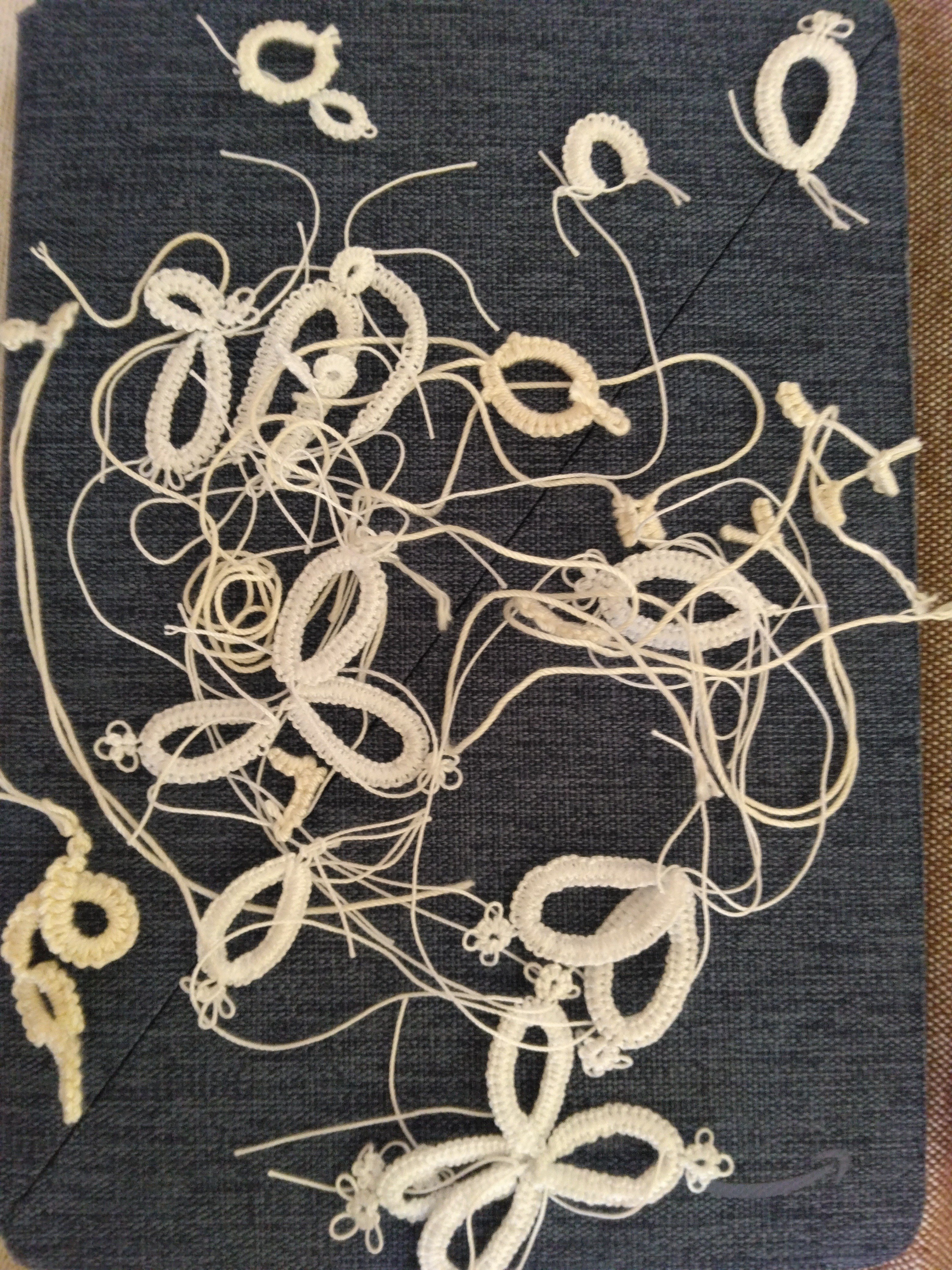 マクラメと「左右タティング」でこんなのできた！ 五角ヴァージョンも