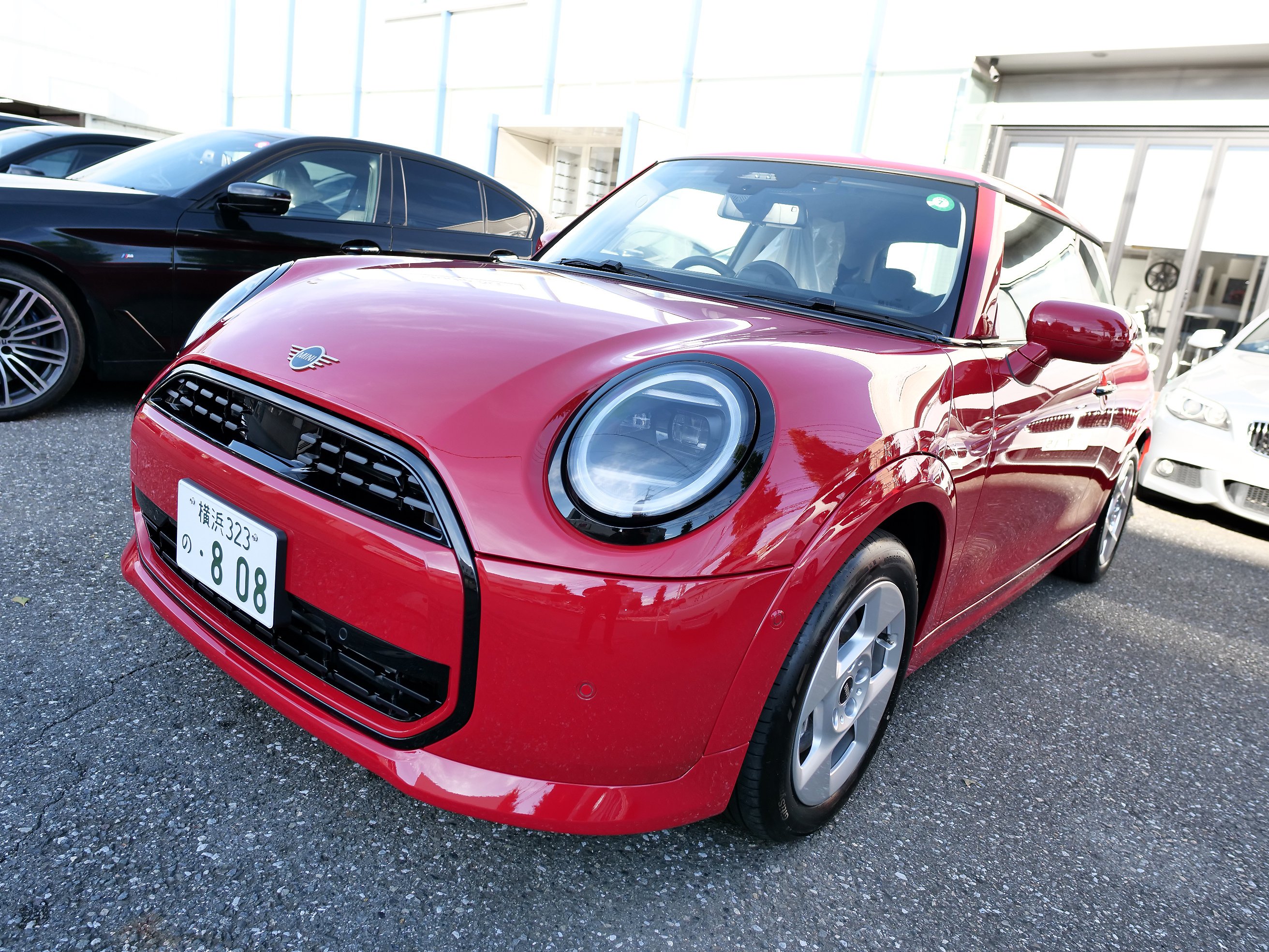 BMW ミニクーパー　ハローキティ　濃いピンク BMW ミニクーパー ハローキティ 濃いピンク サンリオ ハロー