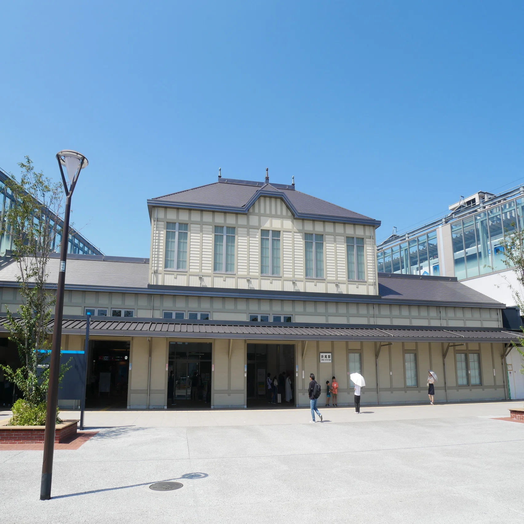 折尾 駅