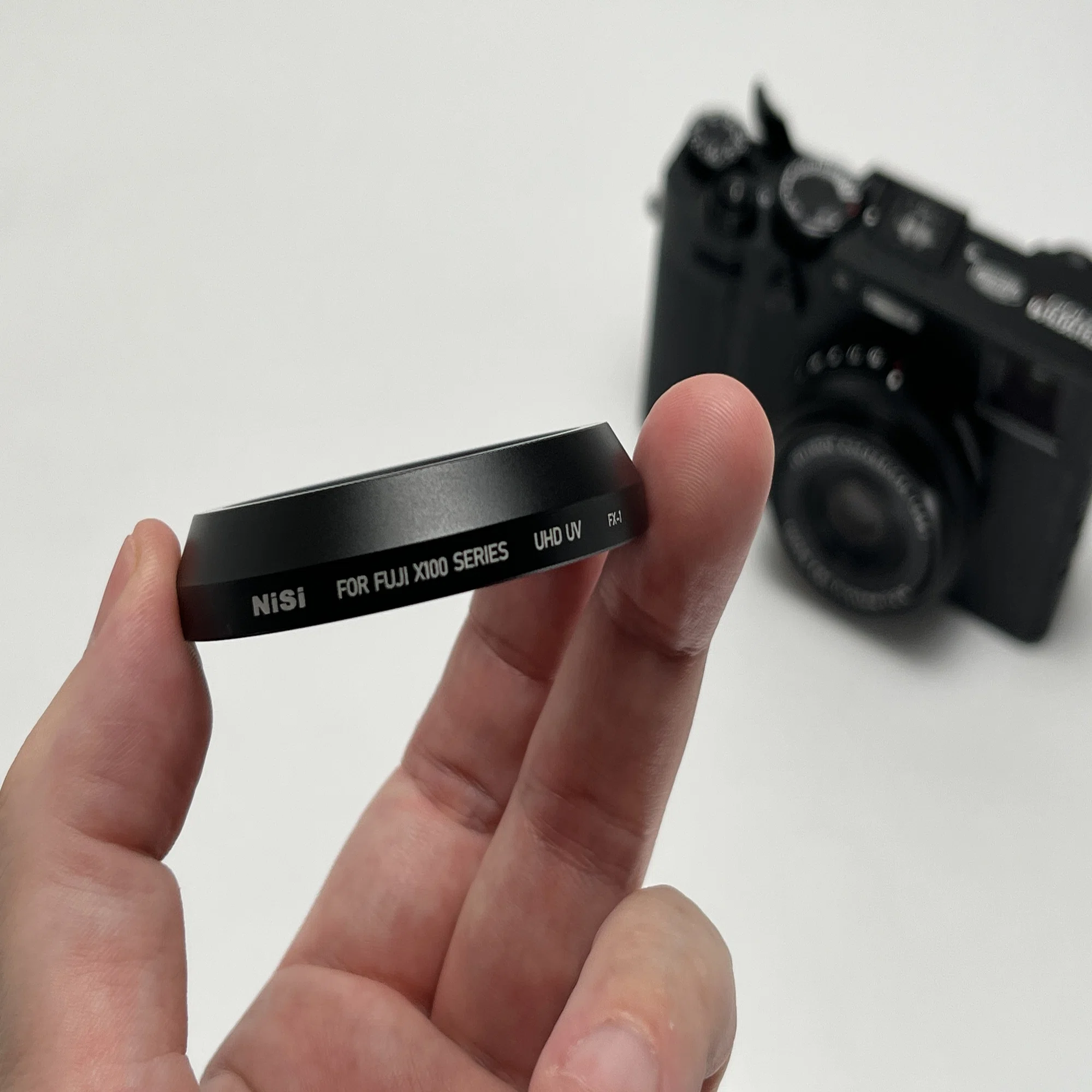 アダプターを使わずに X100VI にレンズ保護フィルターを付ける方法 