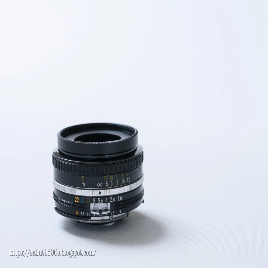 ニッコールレンズとレンズフードの話】『閃光のAI Nikkor 50mm F1.8S 
