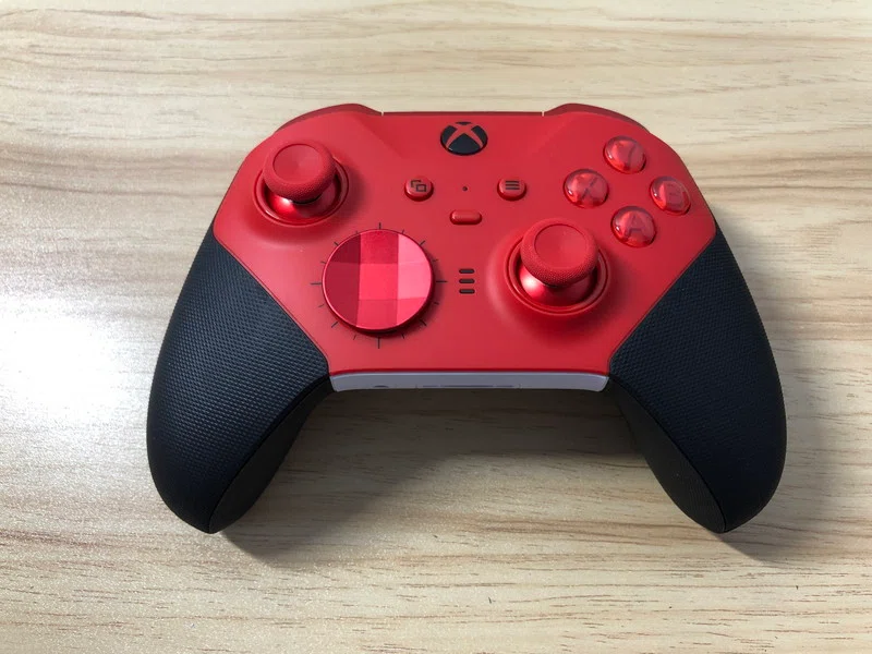 Xbox Elite ワイヤレスコントローラ2 Coreと別売り背面パドルで最強の