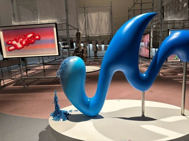 山崎晴太郎 個展 「越境するアート、横断するデザイン。」”に伺って