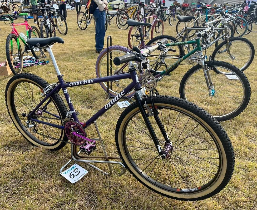 ビンテージ、オールドMTB等に26インチ完組ホイール 2本セット TfWl_XcLp_R002Yw_12Wb.jpg