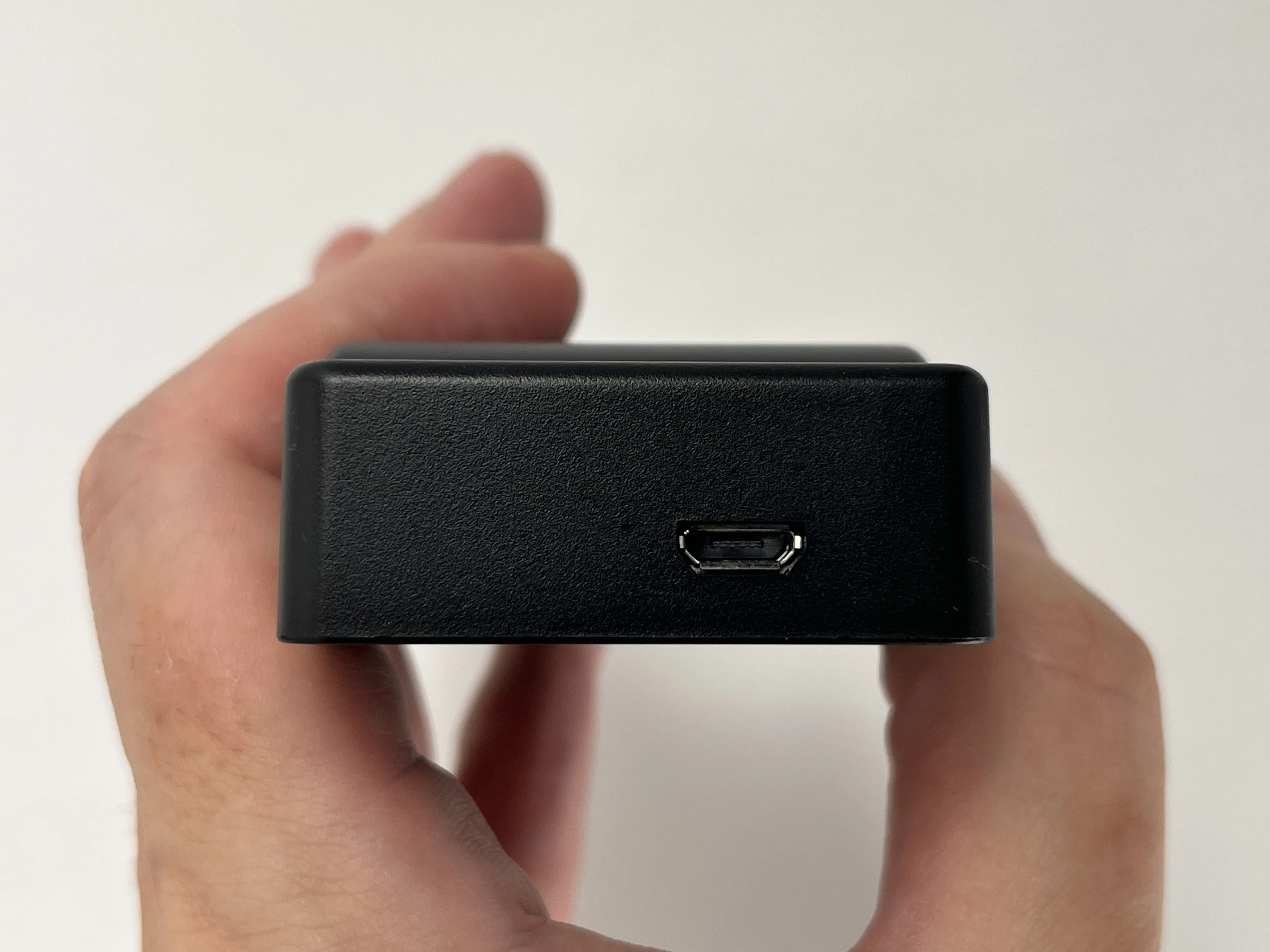 X100VIを互換バッテリーで1年間使ったけど全く問題なかった話｜KuroBox