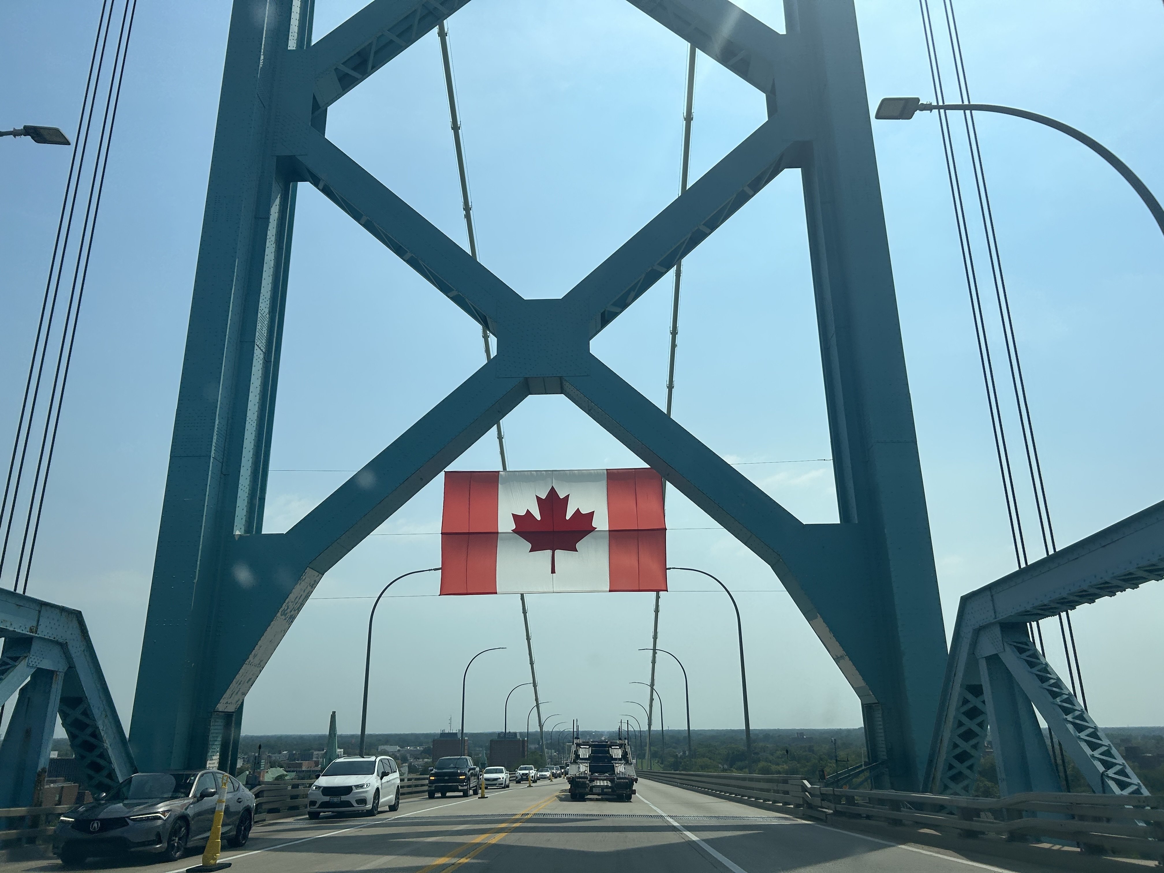 国境を渡る カナダからアメリカへ陸路で国境を渡る体験をしよう！ | ミドル