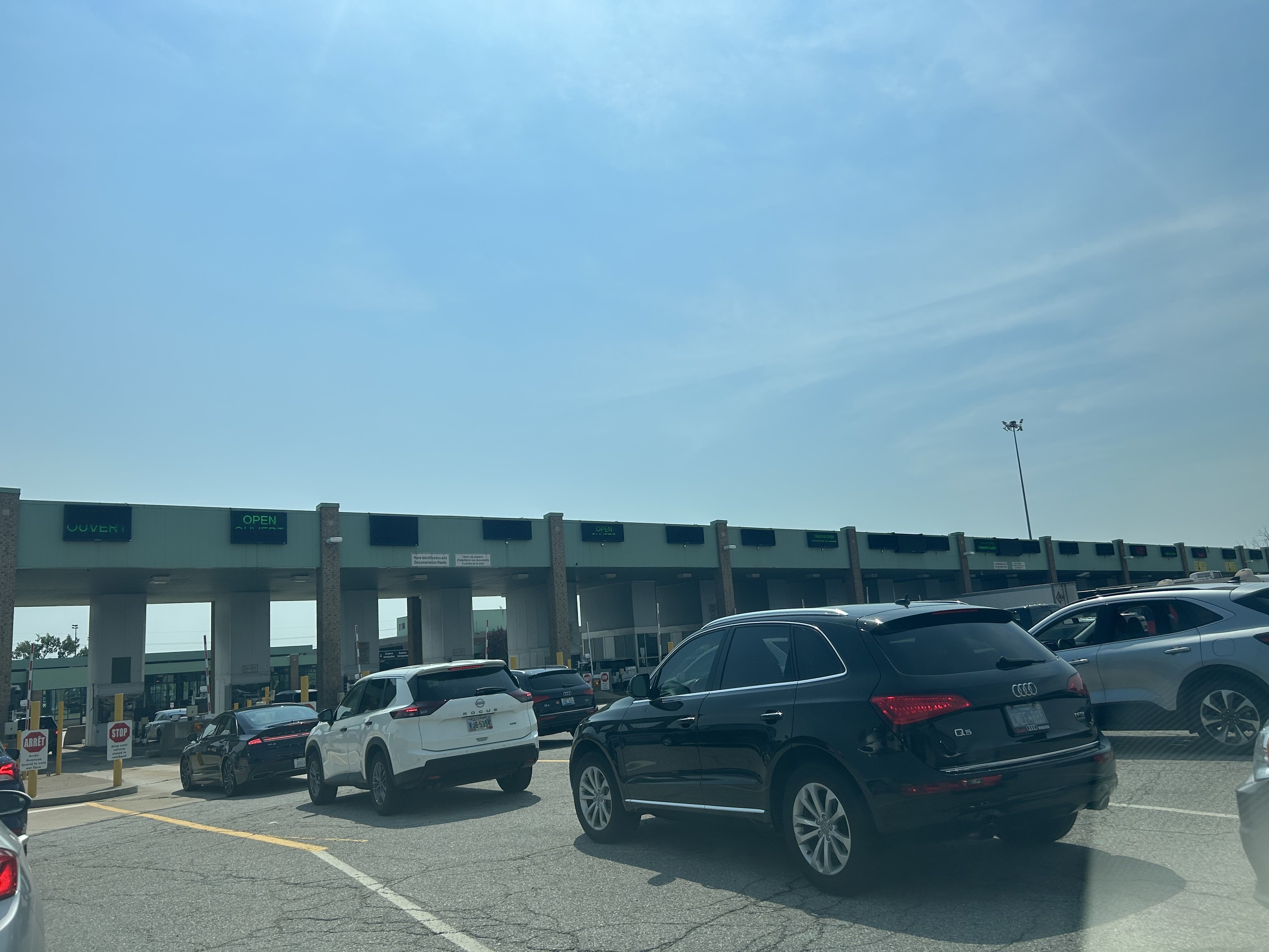 アメリカ/カナダ】陸路でドキドキの国境越え〜アンバサダー・ブリッジ