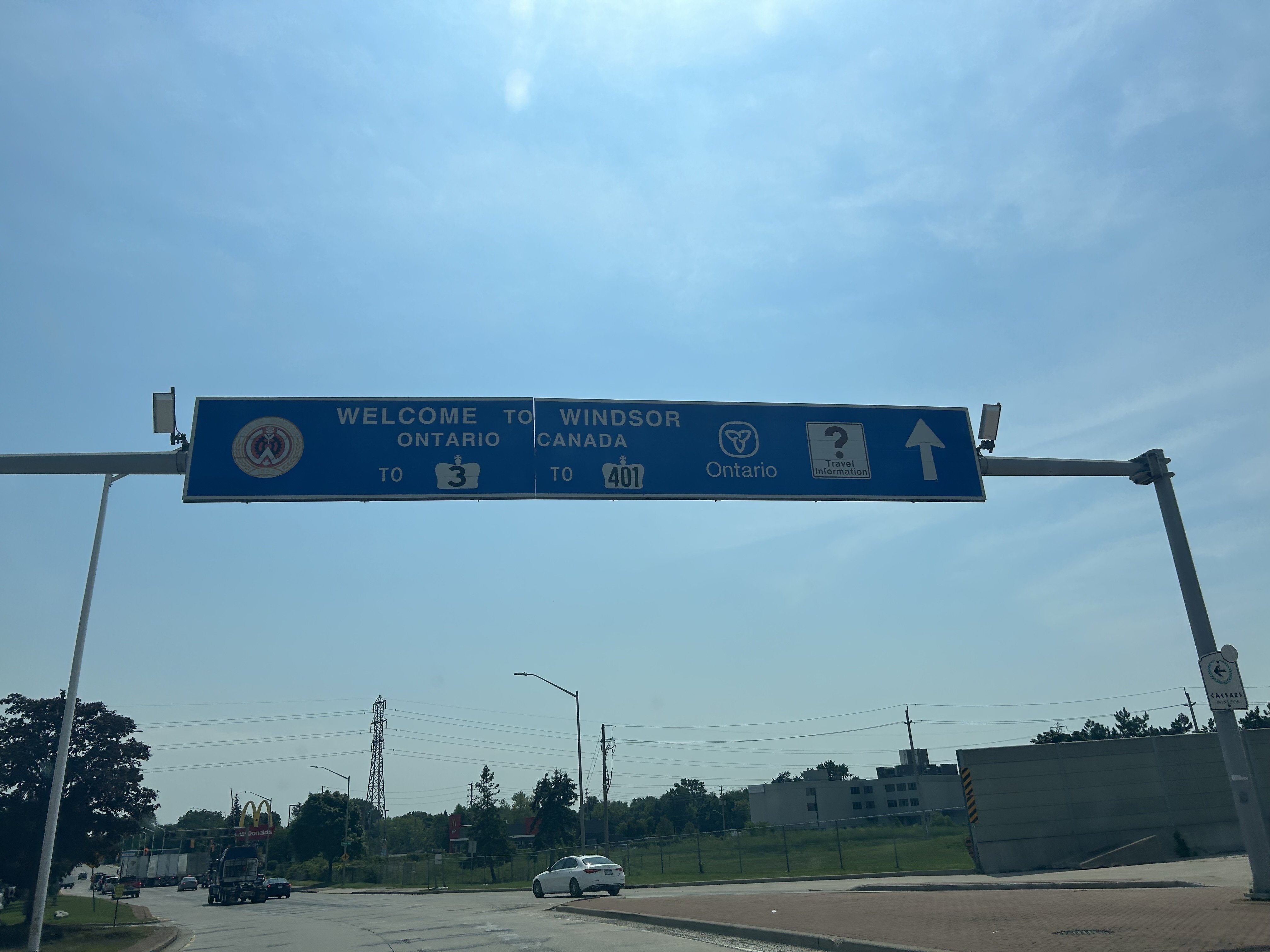 アメリカ/カナダ】陸路でドキドキの国境越え〜アンバサダー・ブリッジ