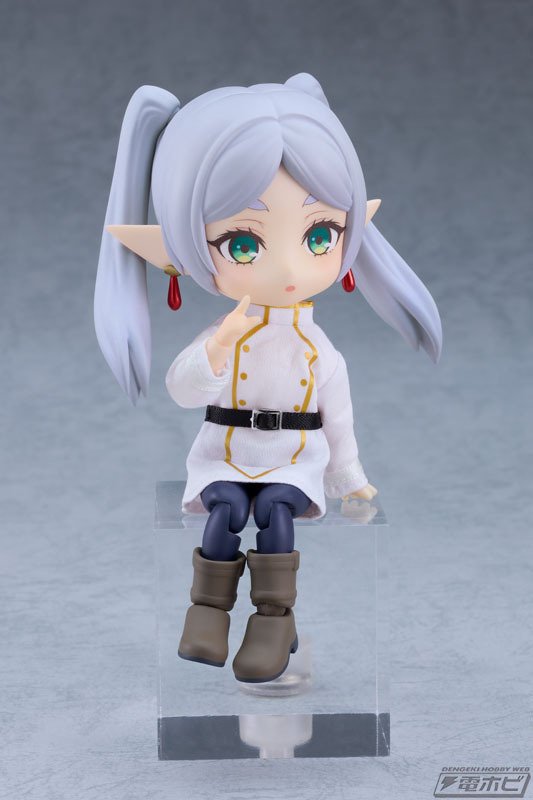 葬送のフリーレン』より、劇中でも見せた冬服姿のフリーレンが