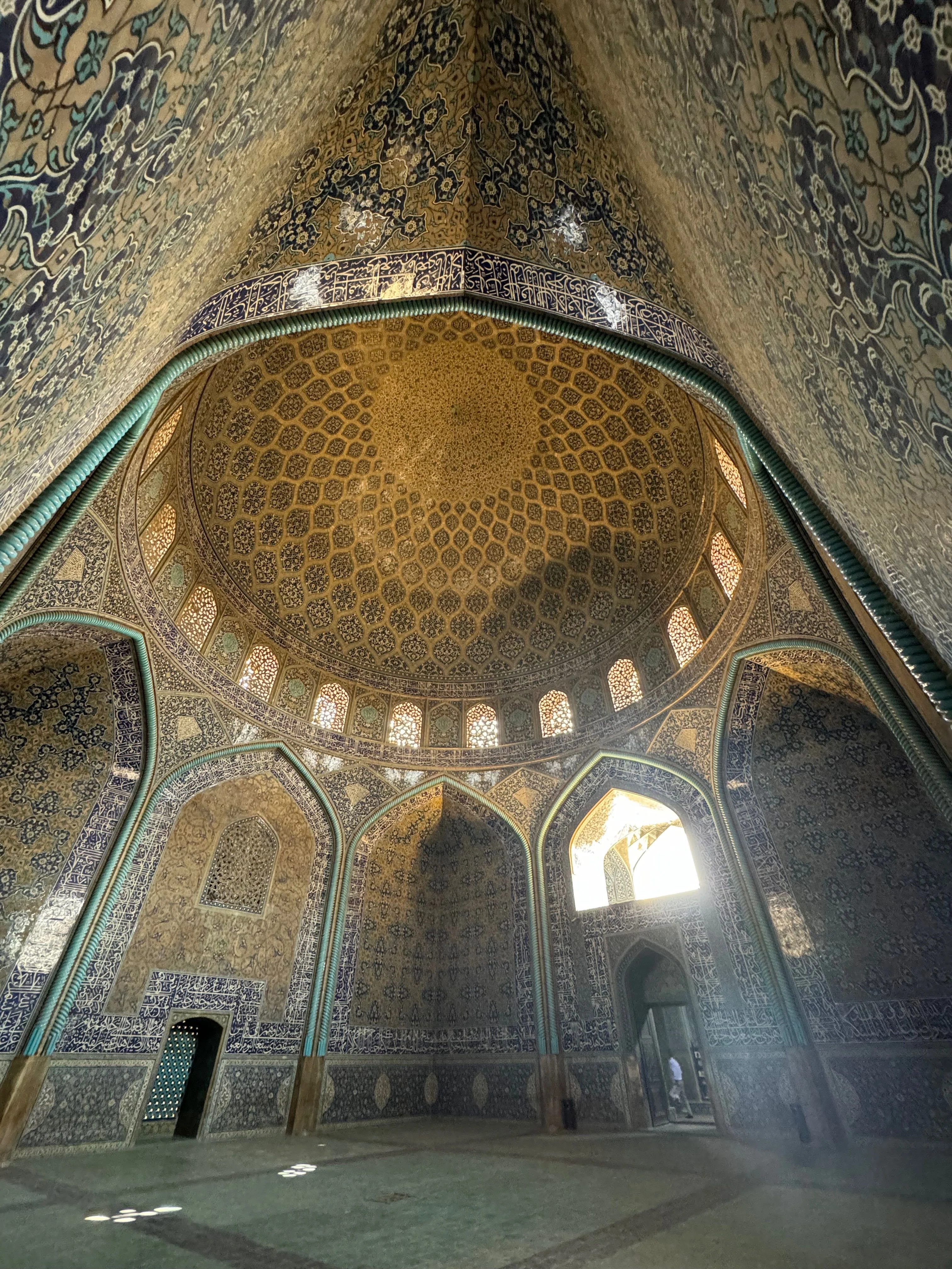 イラン旅行記】イスファハーン（3日目）&ヤズド｜シバモア・ゲン