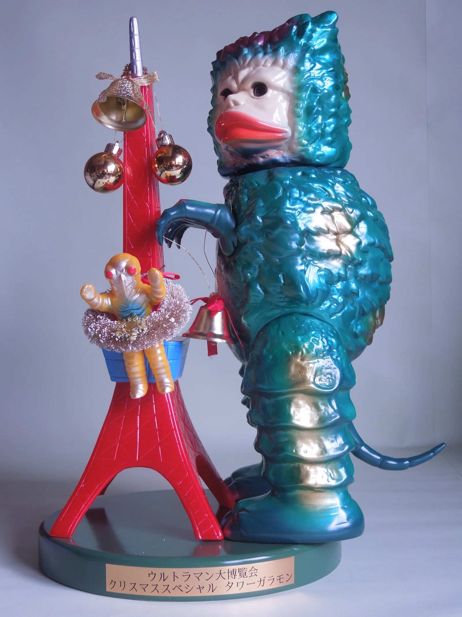 メリー・クリスマス? ゴジラポッド トイグラフ製とM1号製タワー 