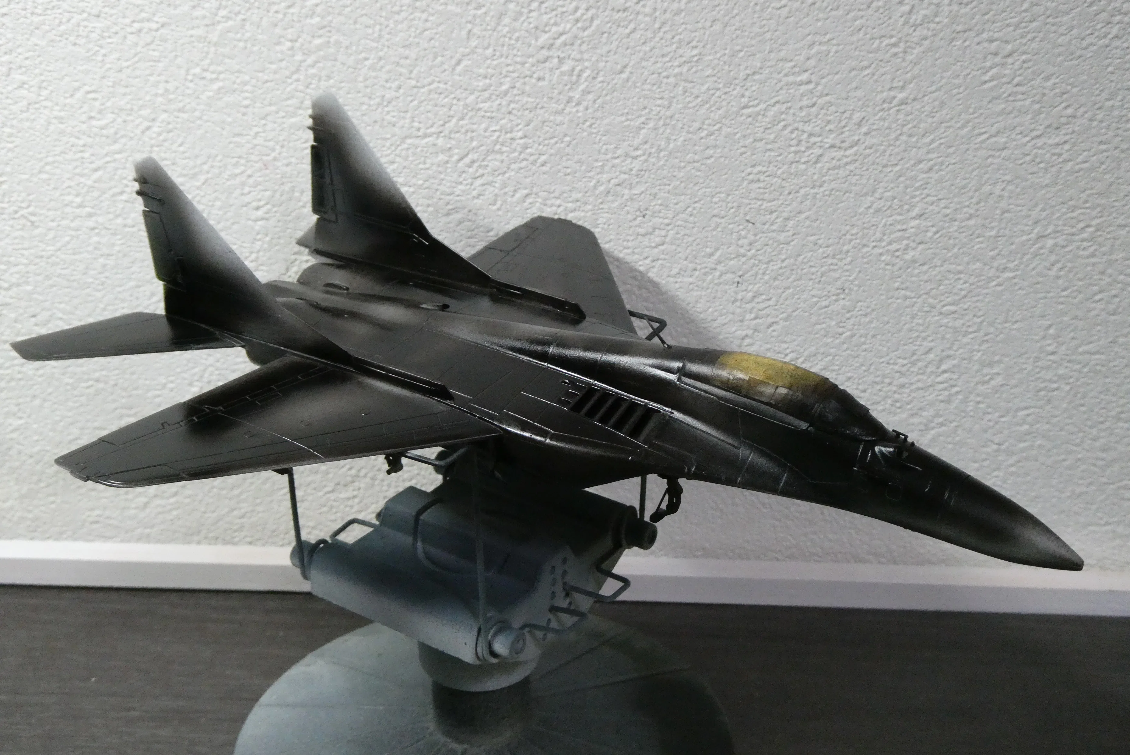 MiG-29を作った話 中編【タミヤ1/72 MIG-29】｜ヘッツァん（元tak87