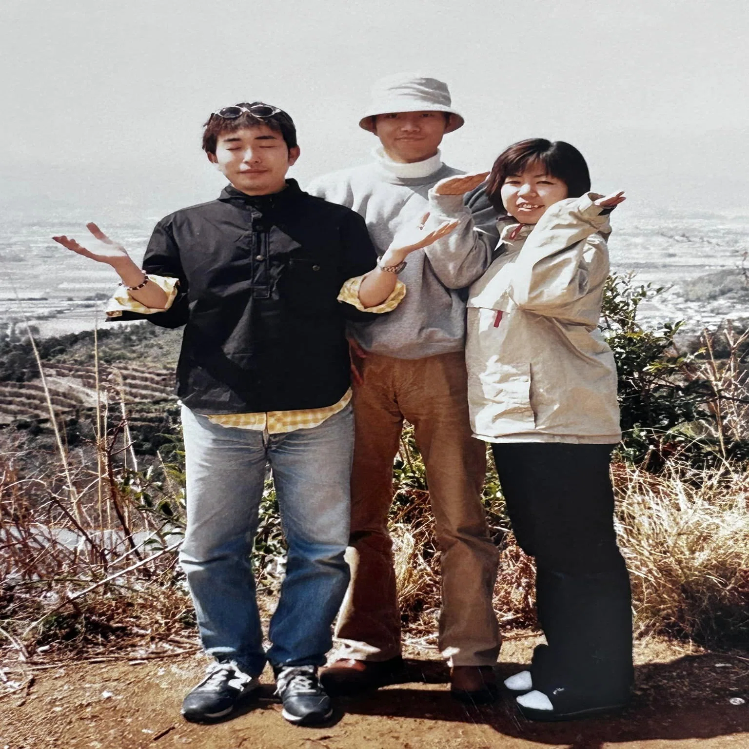 思い出に、手が止まる ～断捨離・昔の写真ってどうしてますか