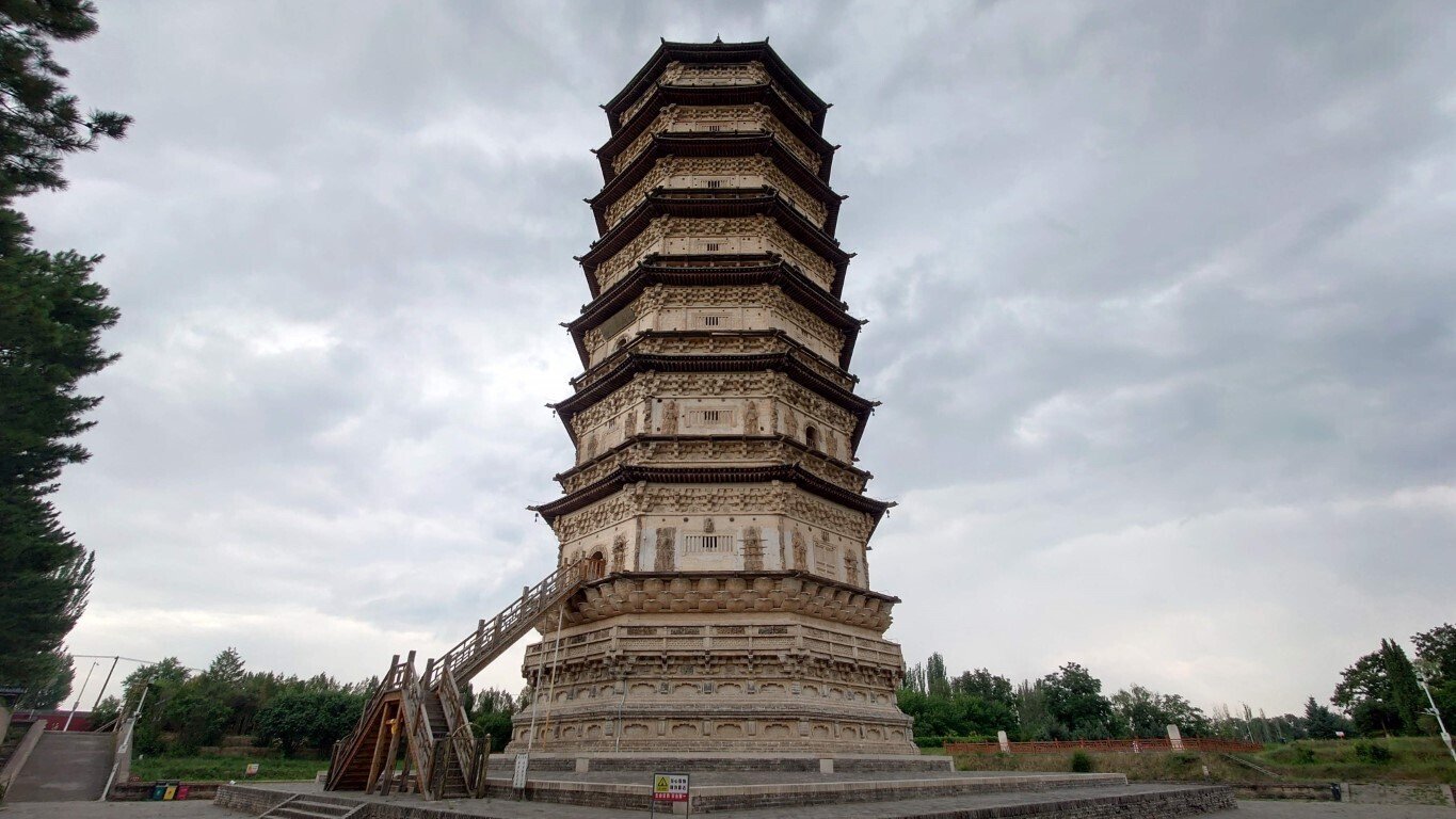 中国】万部華厳経塔(白塔)｜毛人(EMISHI)