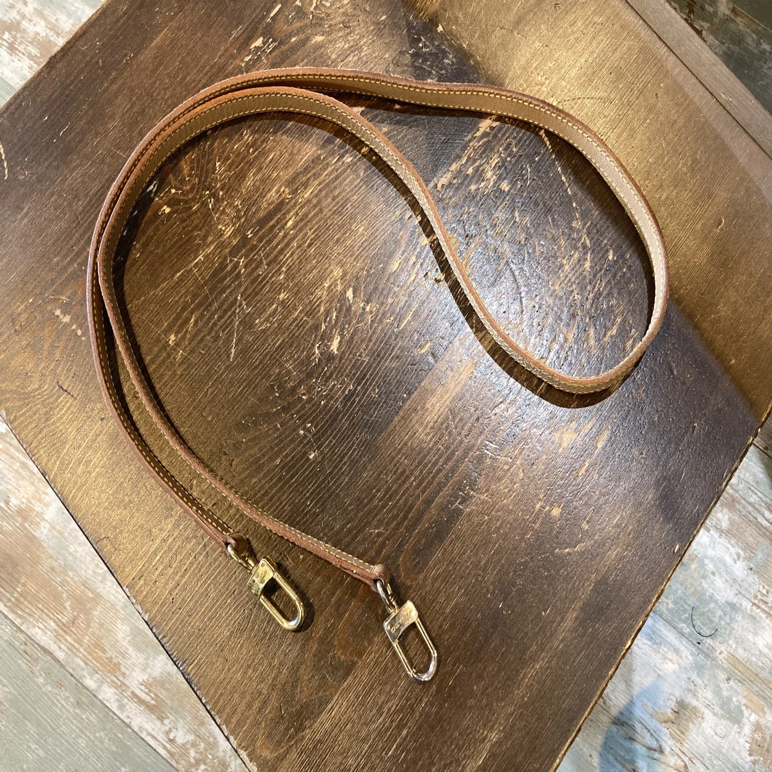 ショルダーストラップの根付補修】Louis Vuitton/ルイヴィトン｜CREA 