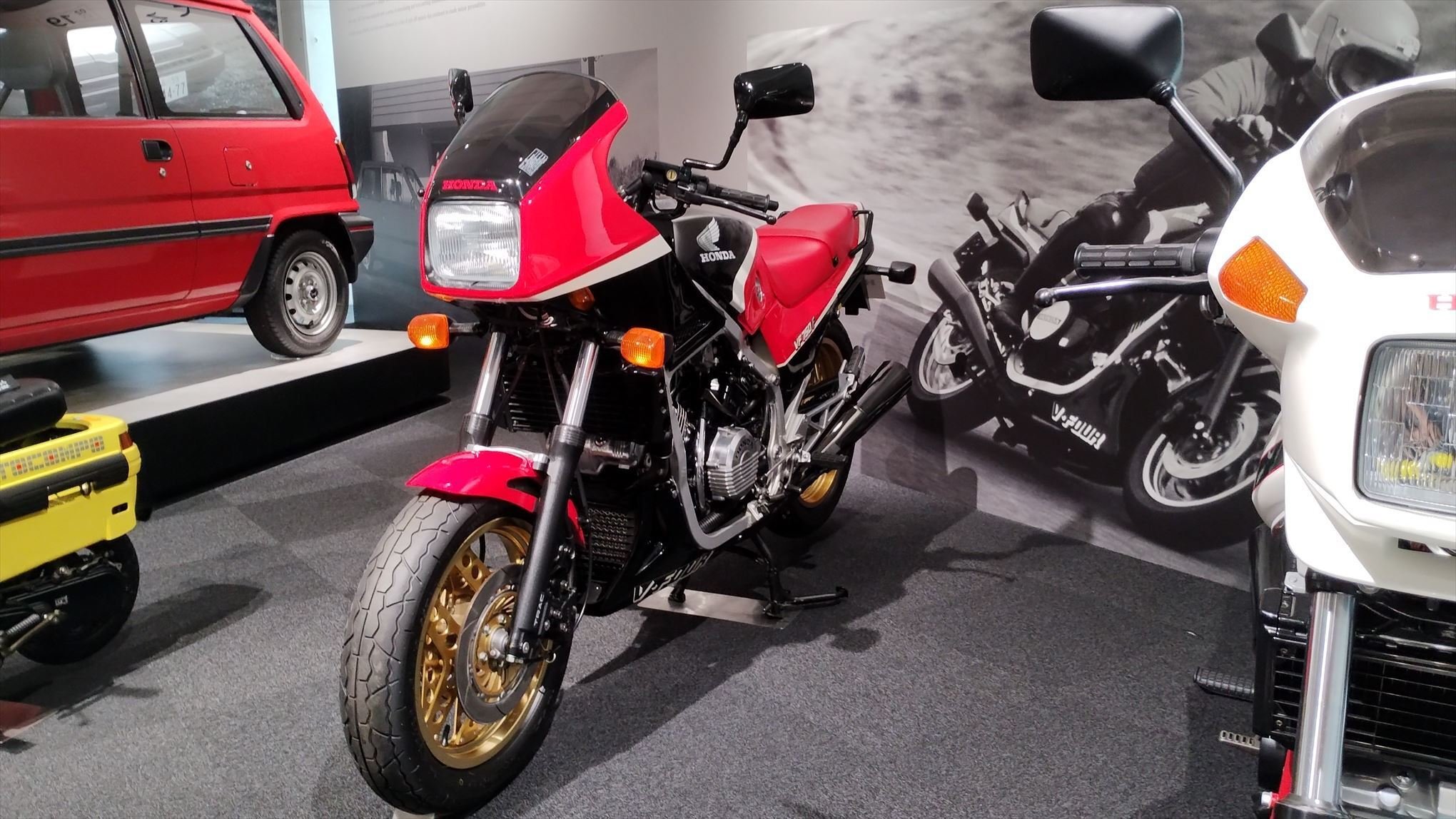 VF750Fを見にホンダコレクションホールに行ってきました｜きし