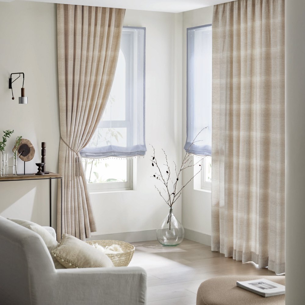 片開きカーテンの選び方｜両開きとの違いを解説【窓コラム】｜ヴェスタ