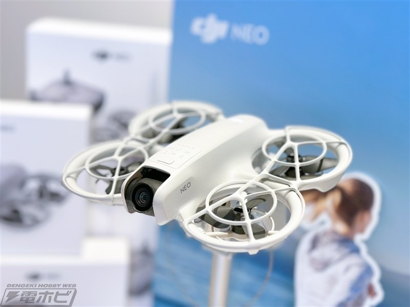 手のひらで離着陸が可能！超軽量ドローン「DJI Neo」が販売開始！撮影