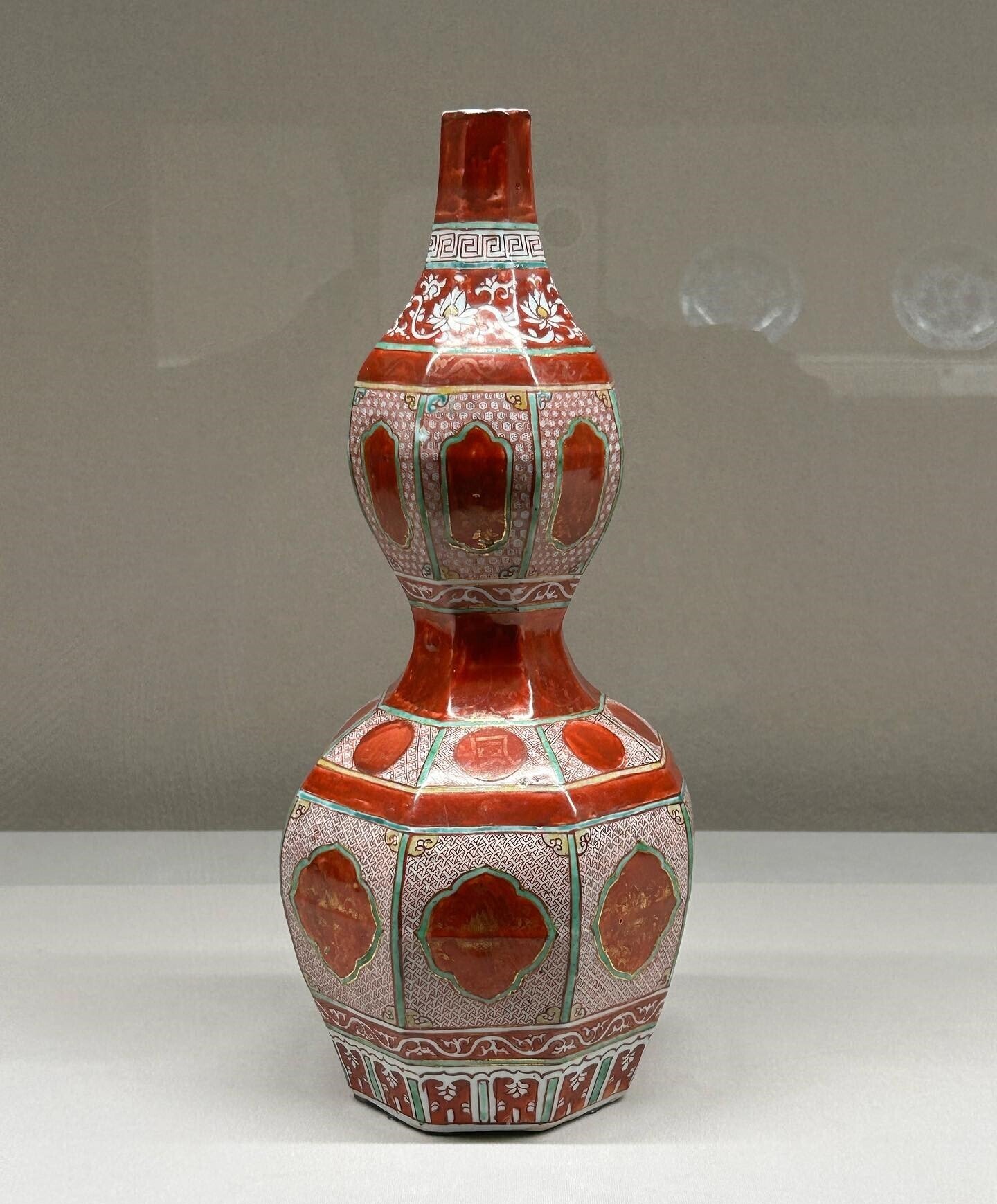 五彩が放つ磁器の輝き｜達磨の眼【本伝統文化を世界へ】