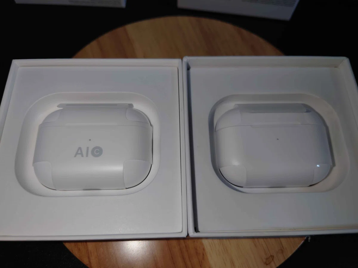メルカリで買ったAirpods pro第二世代(偽物)と本物比べてみた。(見た目 