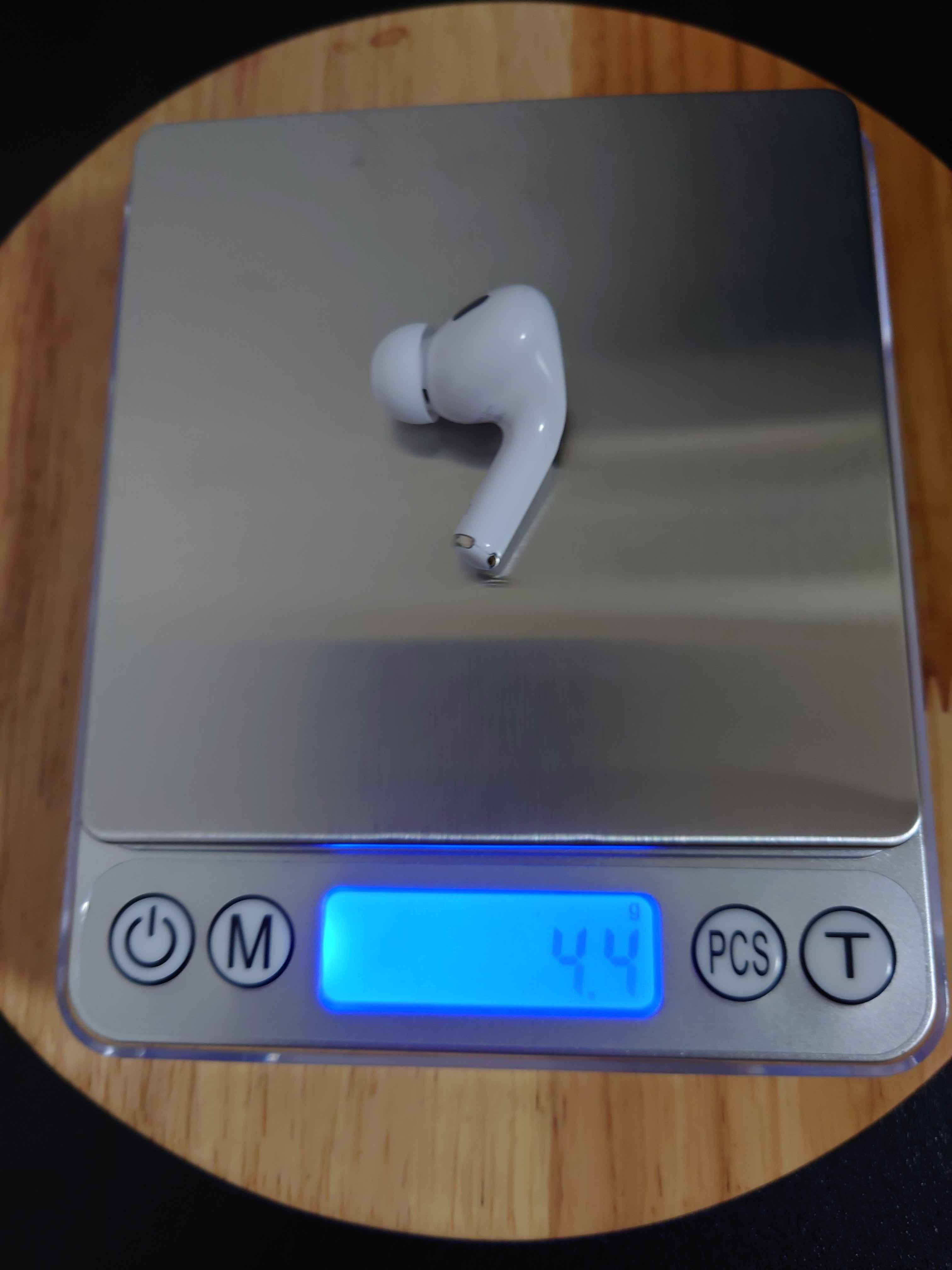 メルカリで買ったAirpods pro第二世代(偽物)と本物比べてみた