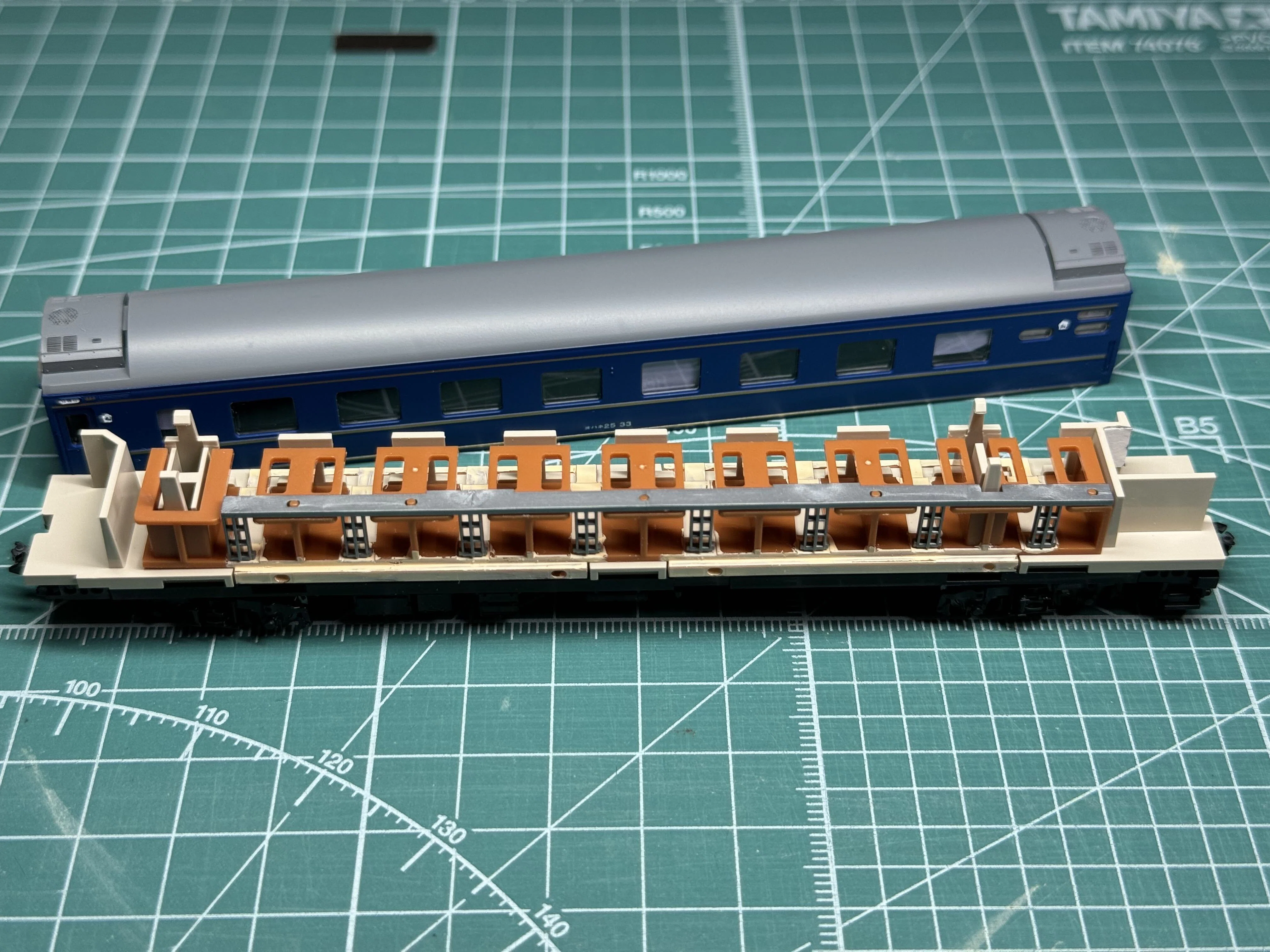3015 北斗星 開放B寝台「オハネ25-0、100（北）」内装クラフトシート