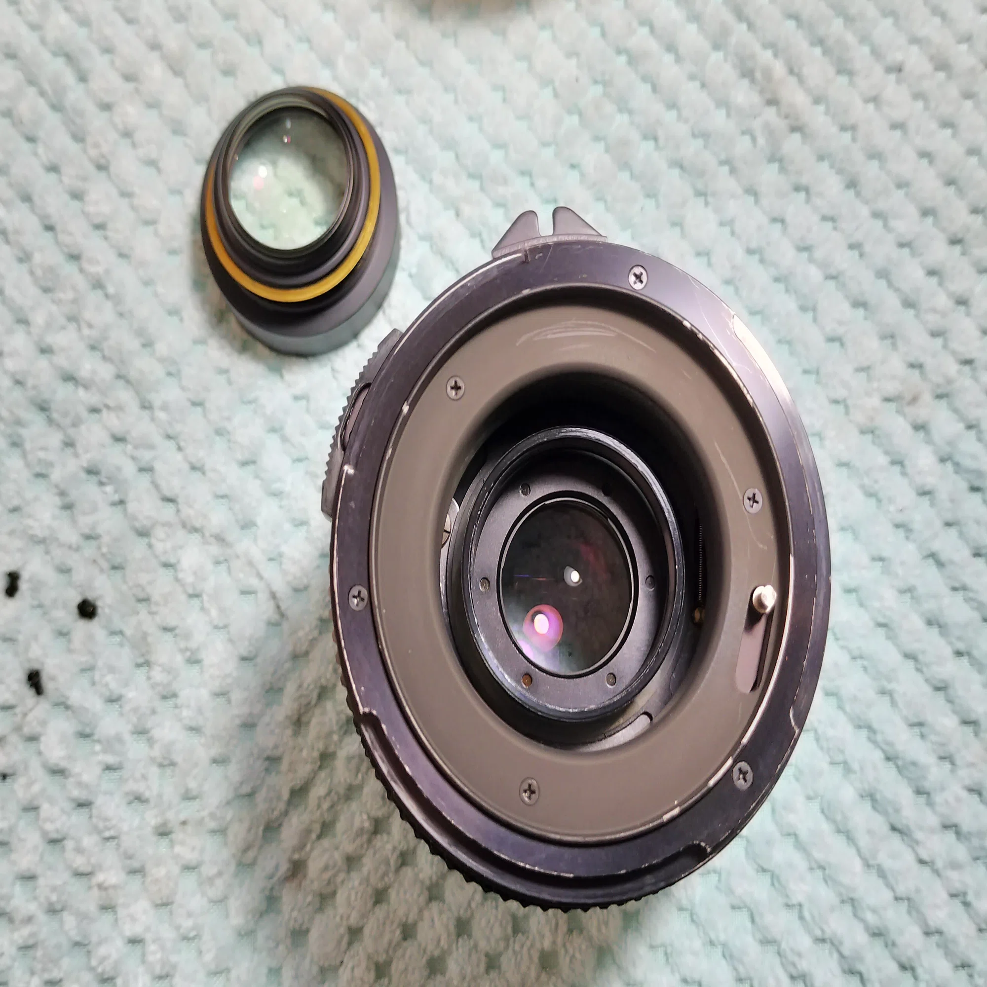 Mamiya Sekor C 45mm F/2.8の分解｜フィルムカメラ修理のアクアカメラ